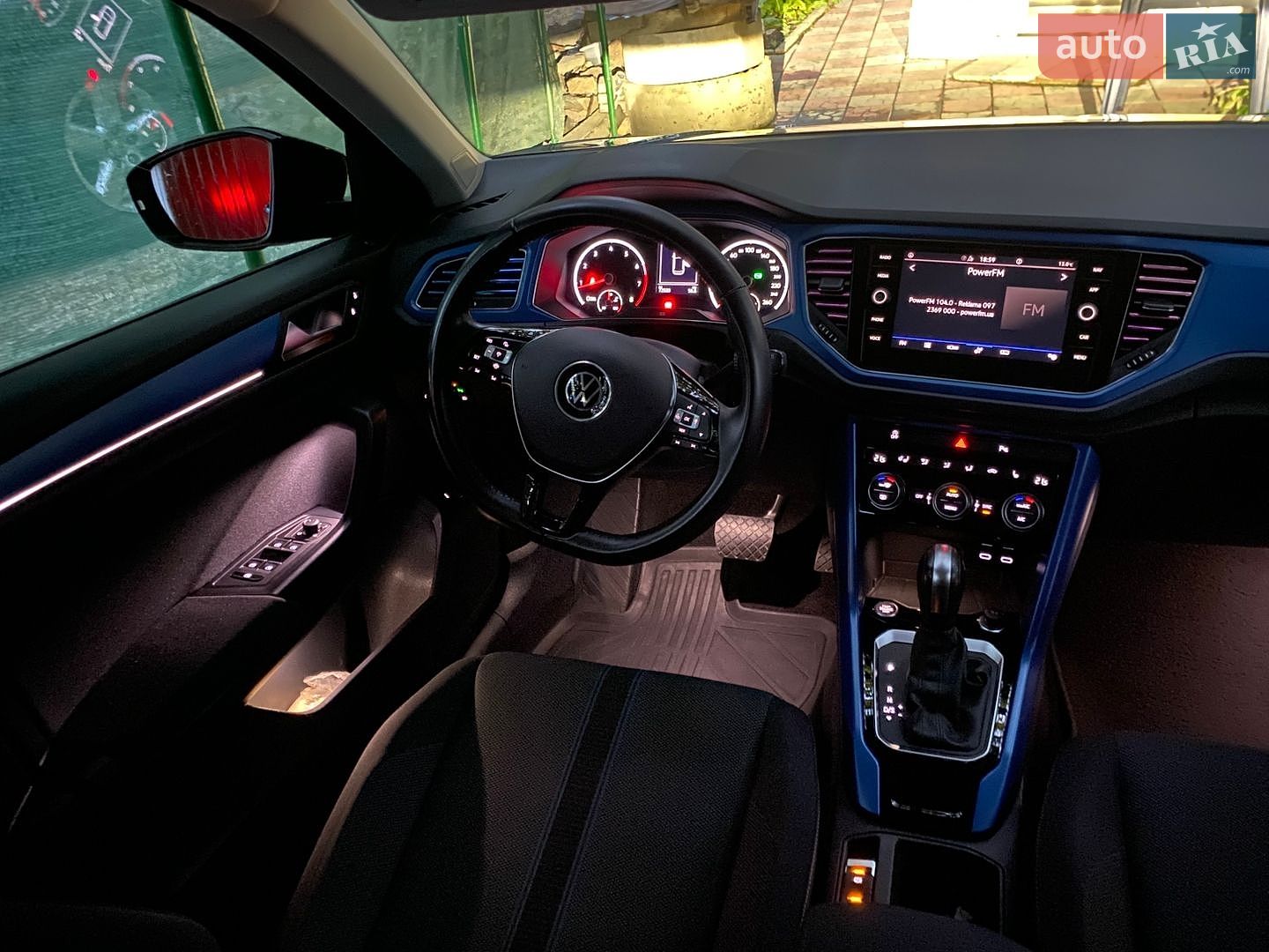 Volkswagen T-Roc 2021 VIN WVGZZZA1ZMV118727 фото оголошення 11 з 18