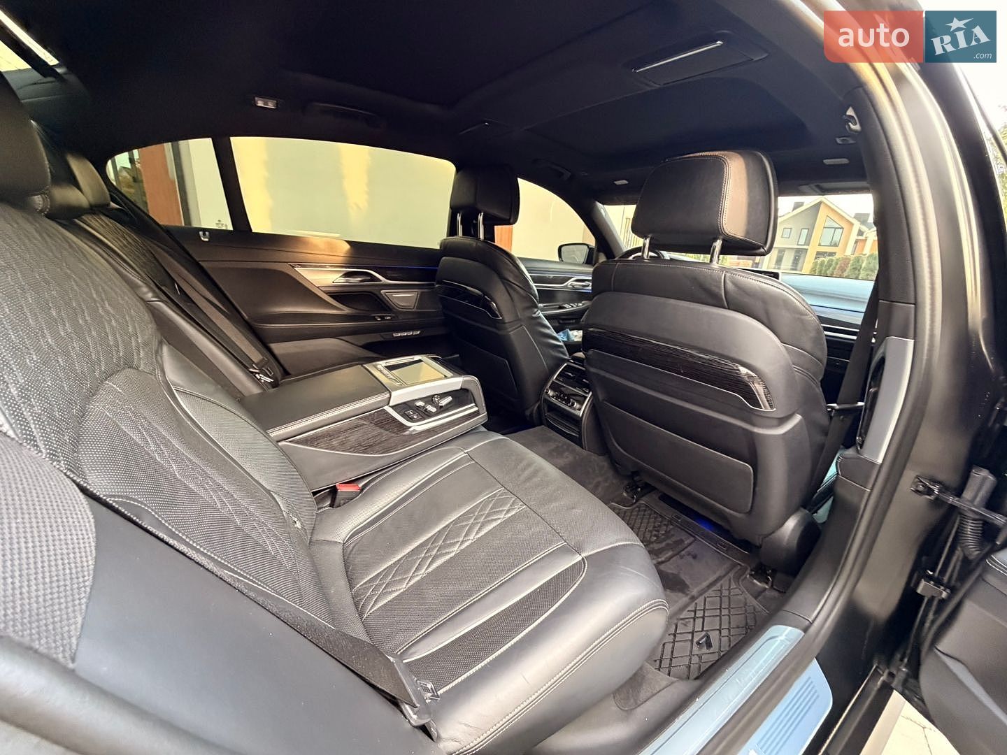 BMW 7 Series 2017 VIN WBA7F2C56JB238194 фото оголошення 23 з 42