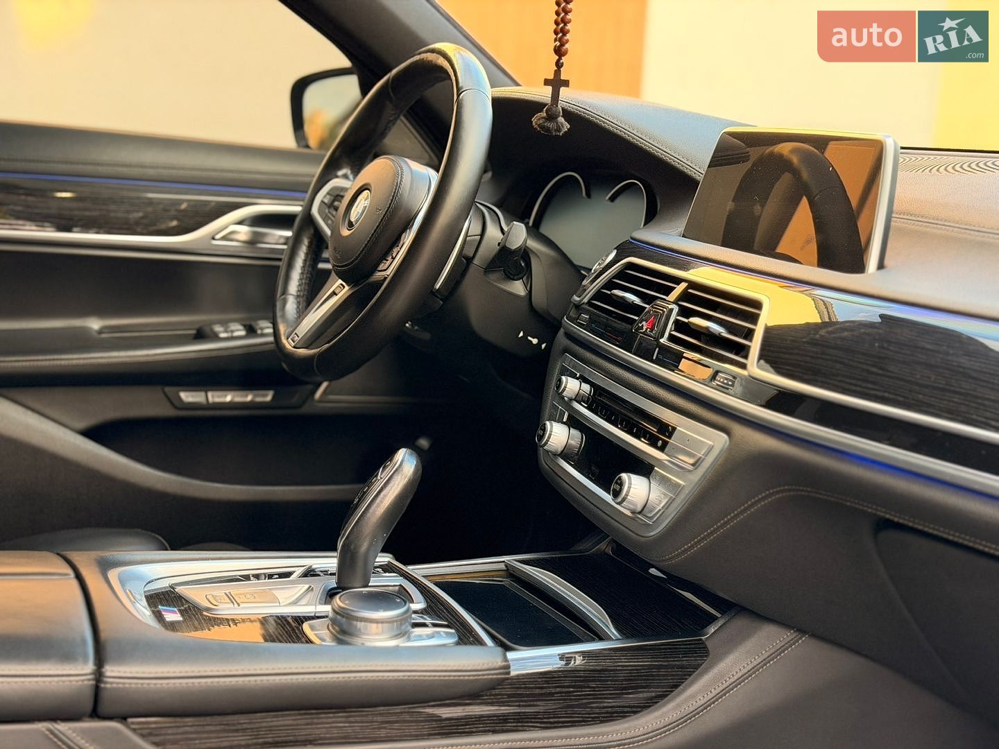 BMW 7 Series 2017 VIN WBA7F2C56JB238194 фото оголошення 33 з 42