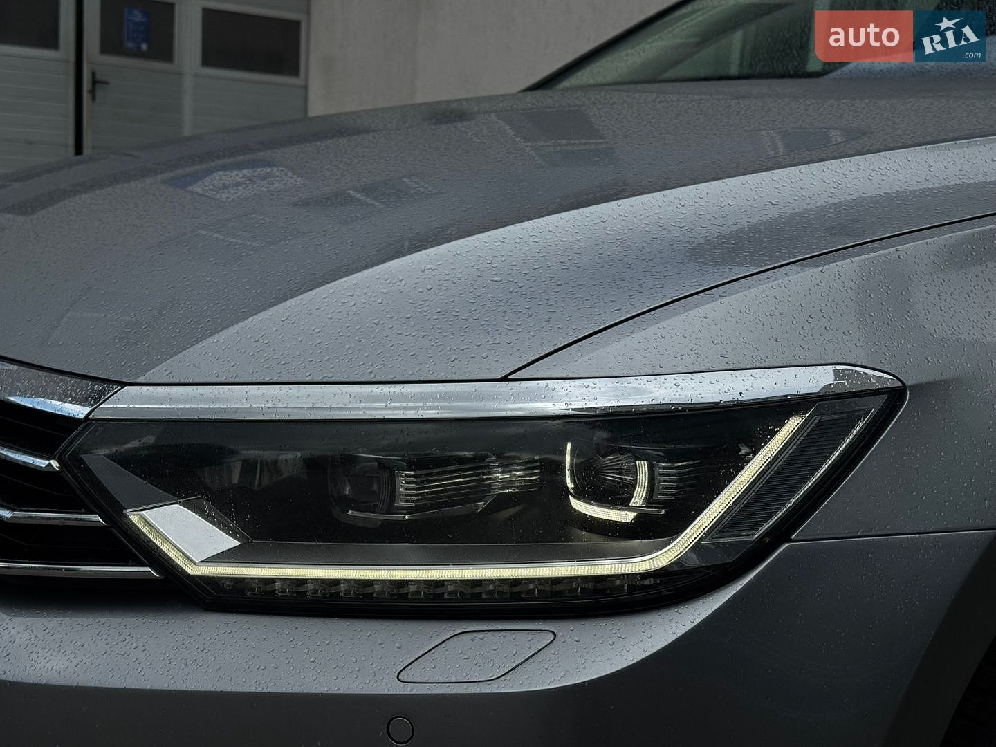 Volkswagen Passat 2018 VIN WVWZZZ3CZJE211698 фото оголошення 10 з 52