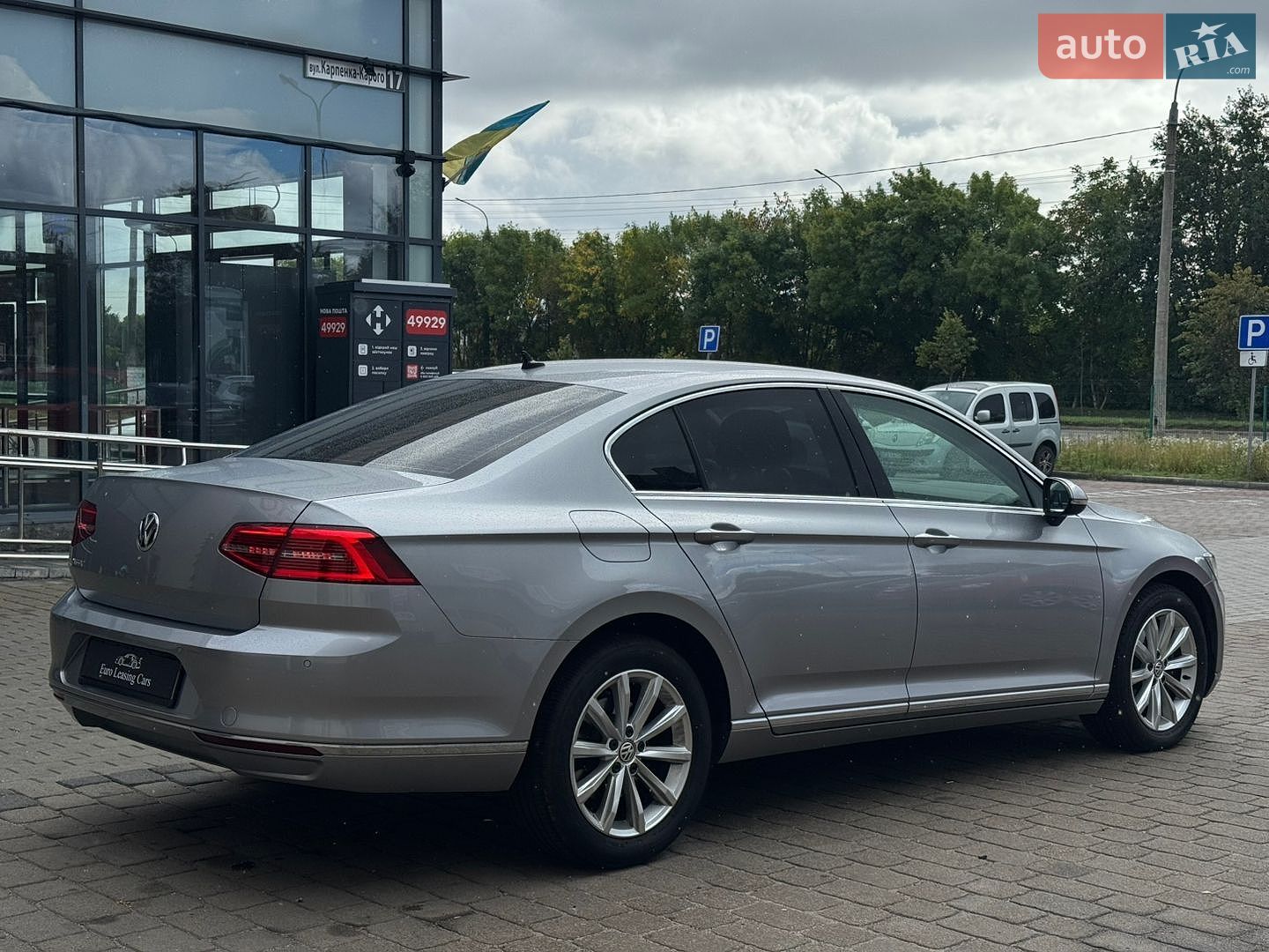 Volkswagen Passat 2018 VIN WVWZZZ3CZJE211698 фото оголошення 7 з 52