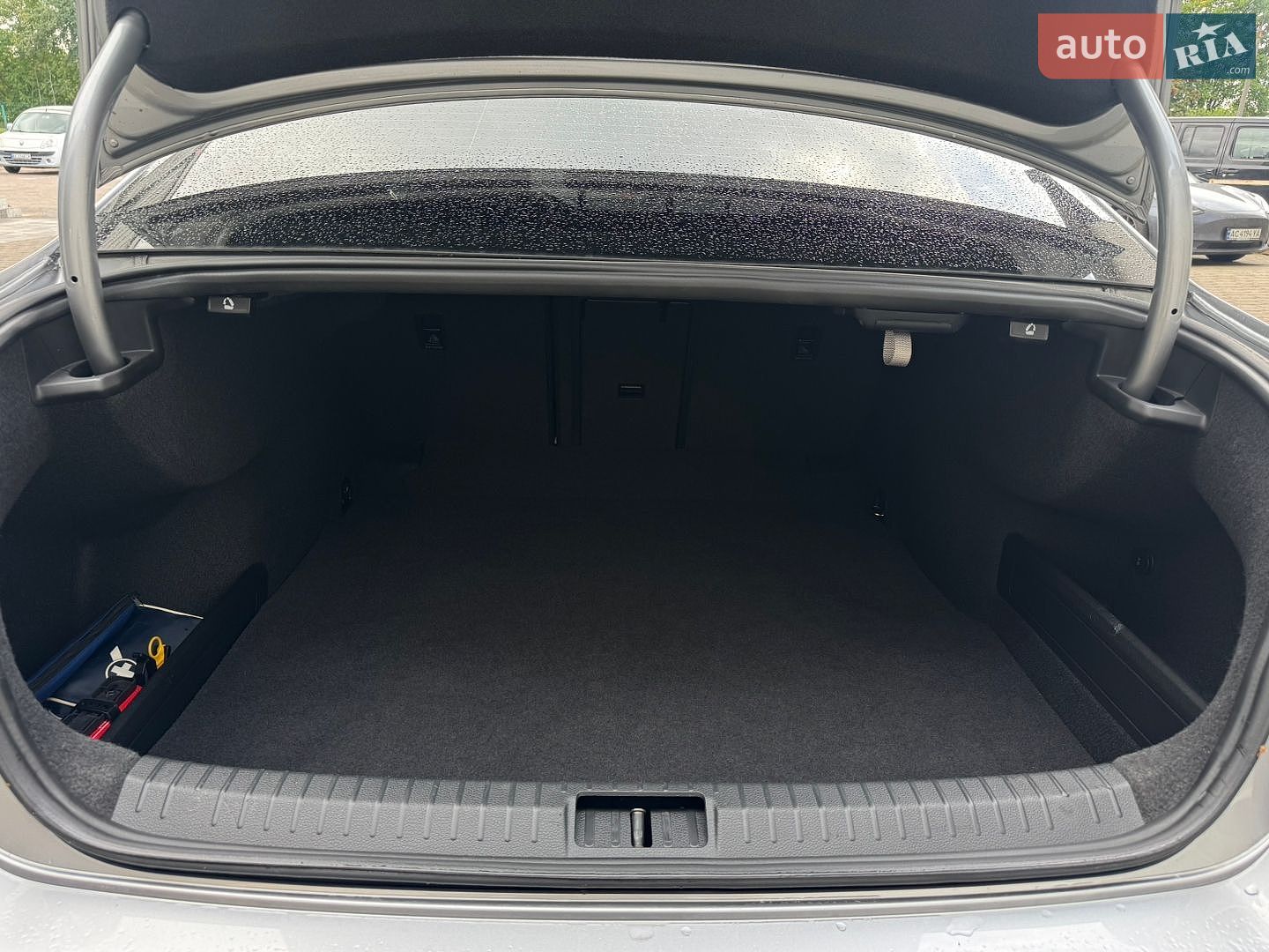 Volkswagen Passat 2018 VIN WVWZZZ3CZJE211698 фото оголошення 25 з 52