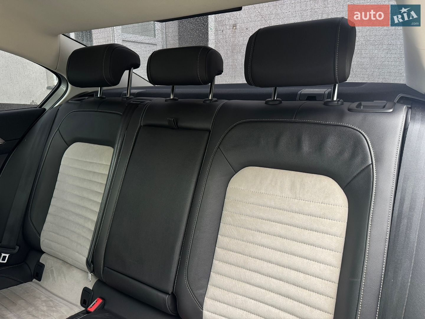 Volkswagen Passat 2018 VIN WVWZZZ3CZJE211698 фото оголошення 22 з 52