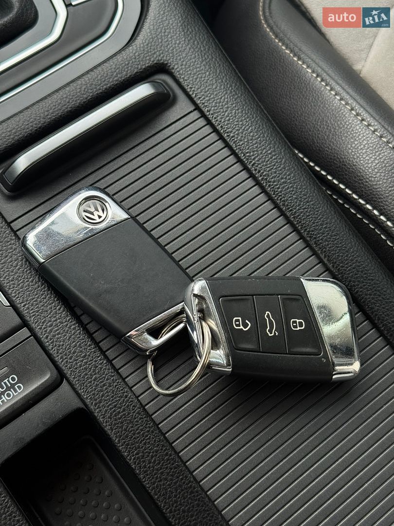 Volkswagen Passat 2018 VIN WVWZZZ3CZJE211698 фото оголошення 52 з 52