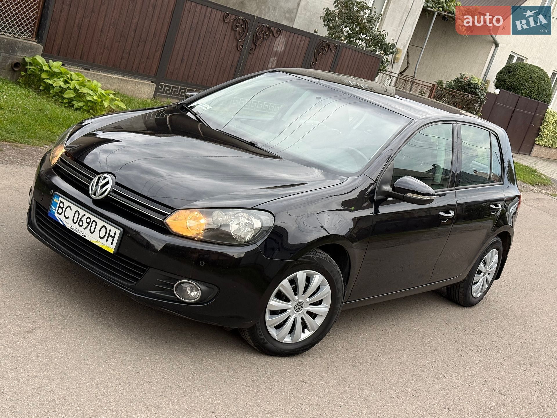 Volkswagen Golf 2010 VIN WVWZZZ1KZAW417687 фото оголошення 4 з 10