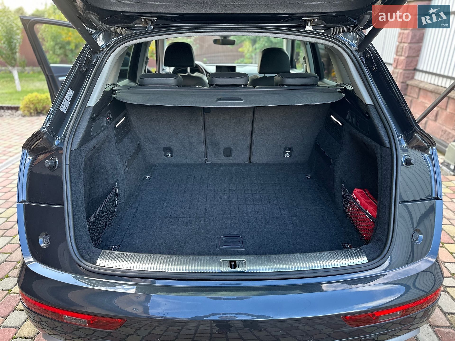 Audi Q5 2017 VIN WAUZZZFY4H2003446 фото оголошення 27 з 29