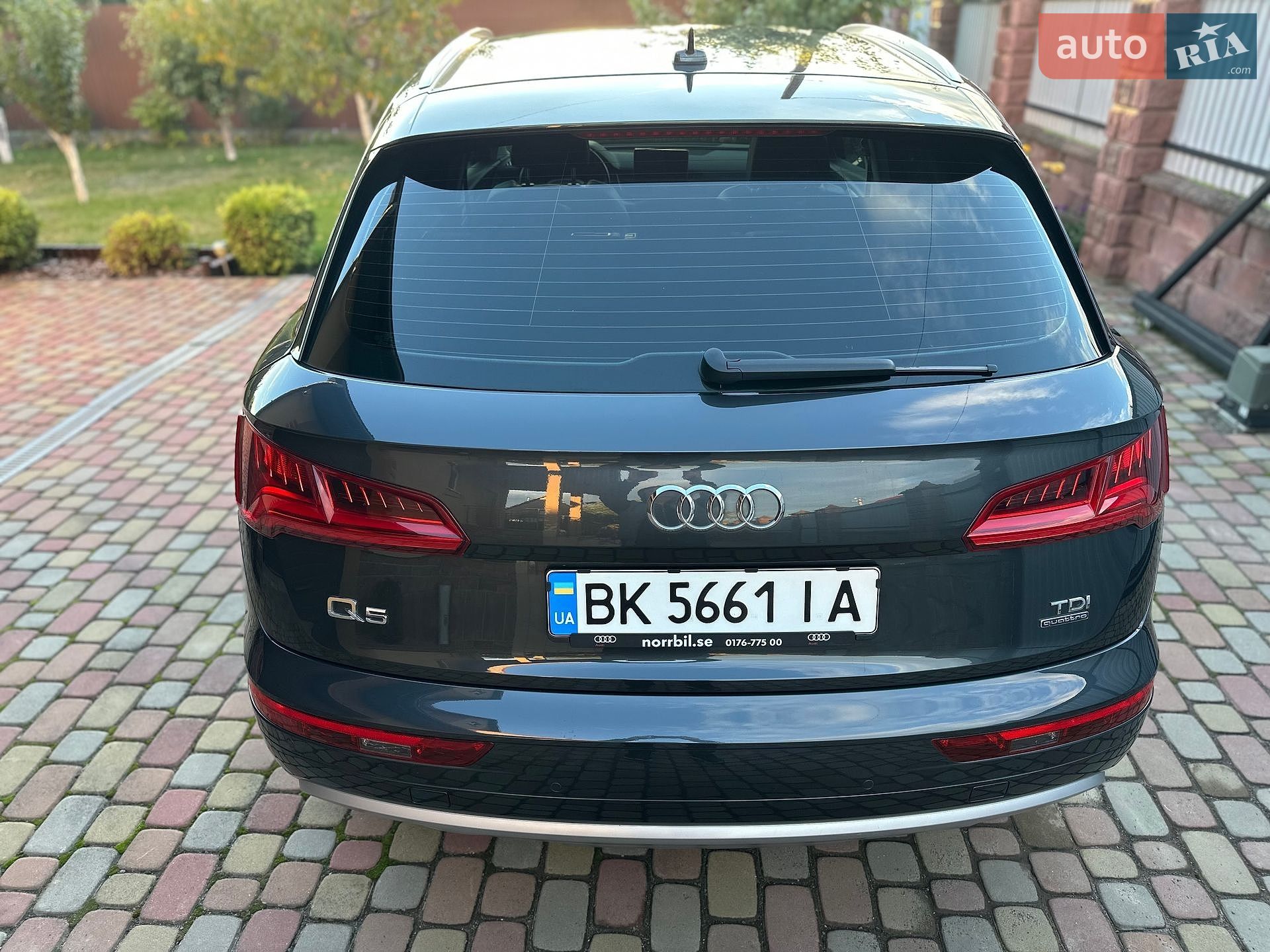 Audi Q5 2017 VIN WAUZZZFY4H2003446 фото оголошення 6 з 29