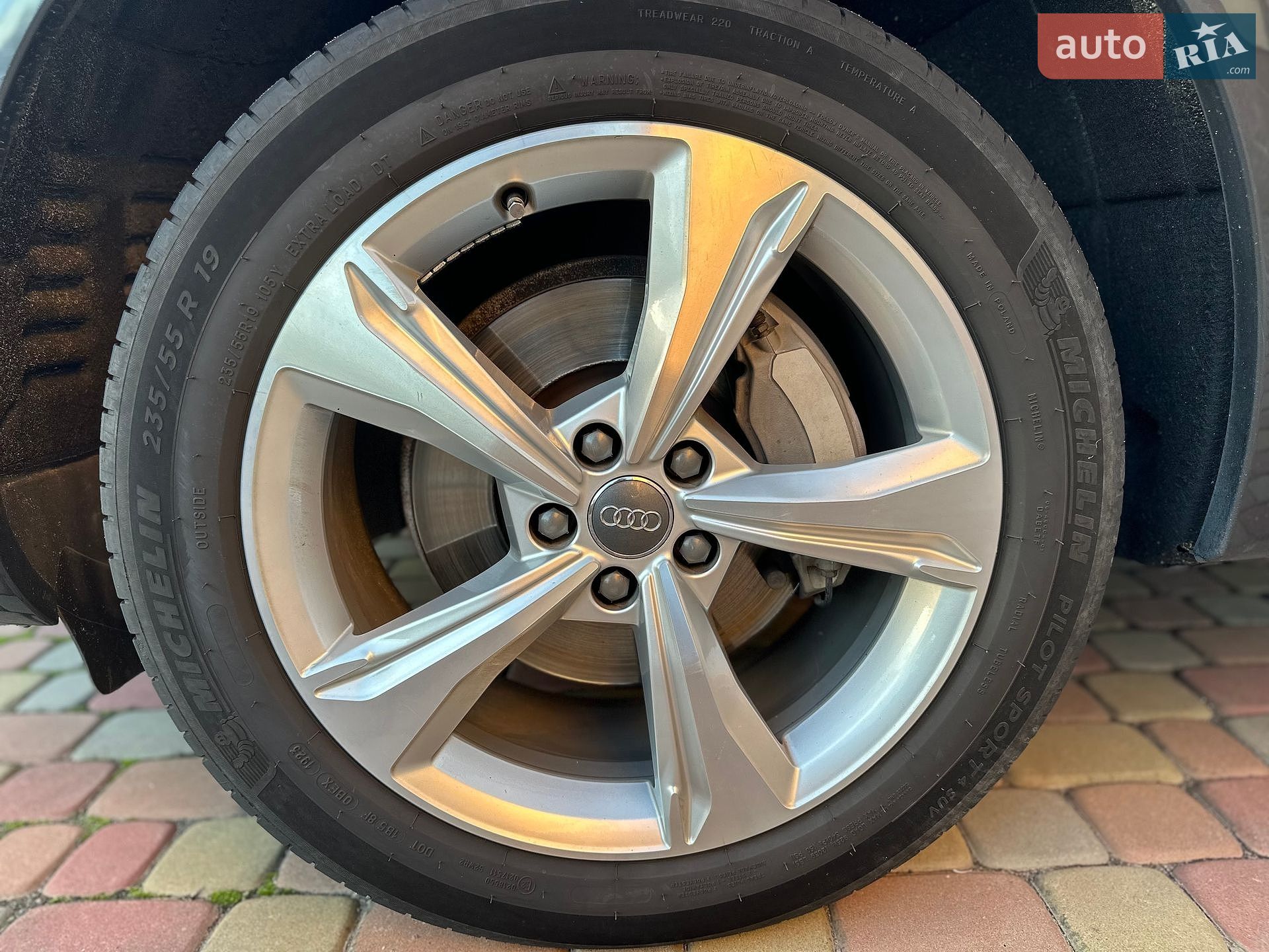 Audi Q5 2017 VIN WAUZZZFY4H2003446 фото оголошення 16 з 29