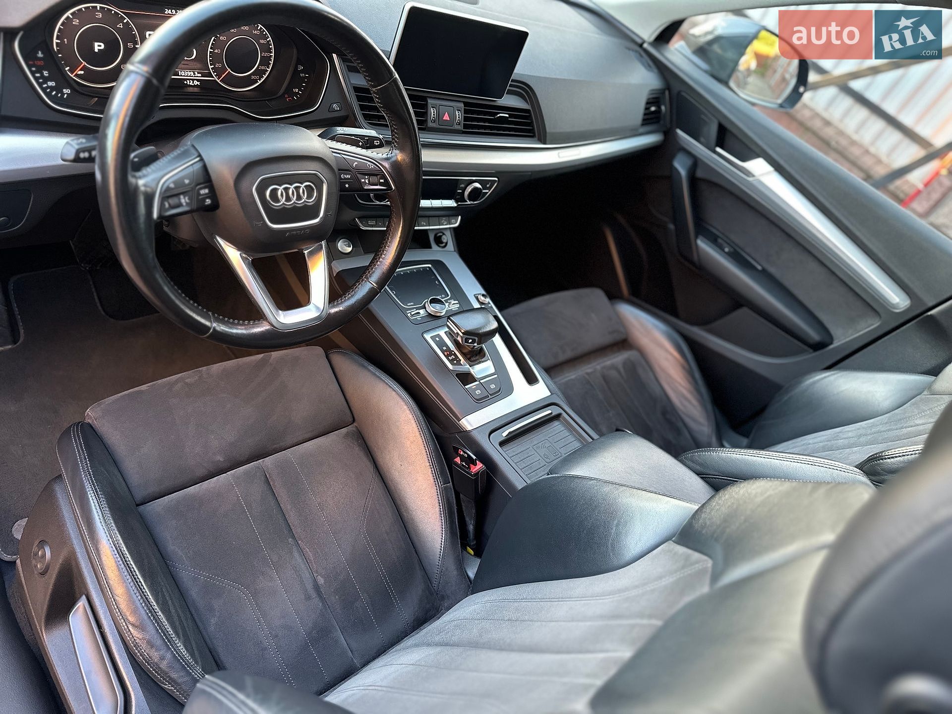 Audi Q5 2017 VIN WAUZZZFY4H2003446 фото оголошення 18 з 29