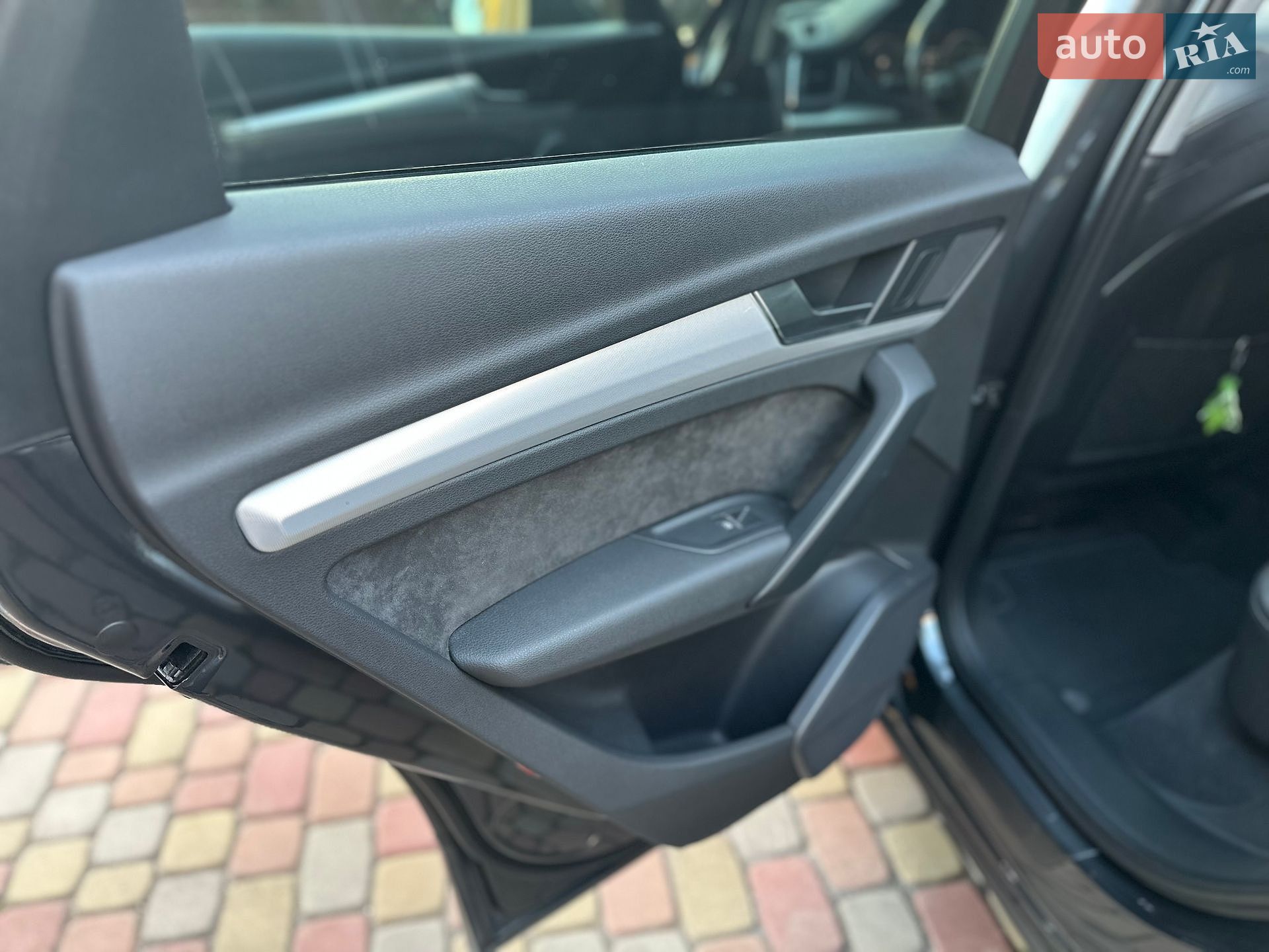 Audi Q5 2017 VIN WAUZZZFY4H2003446 фото оголошення 19 з 29