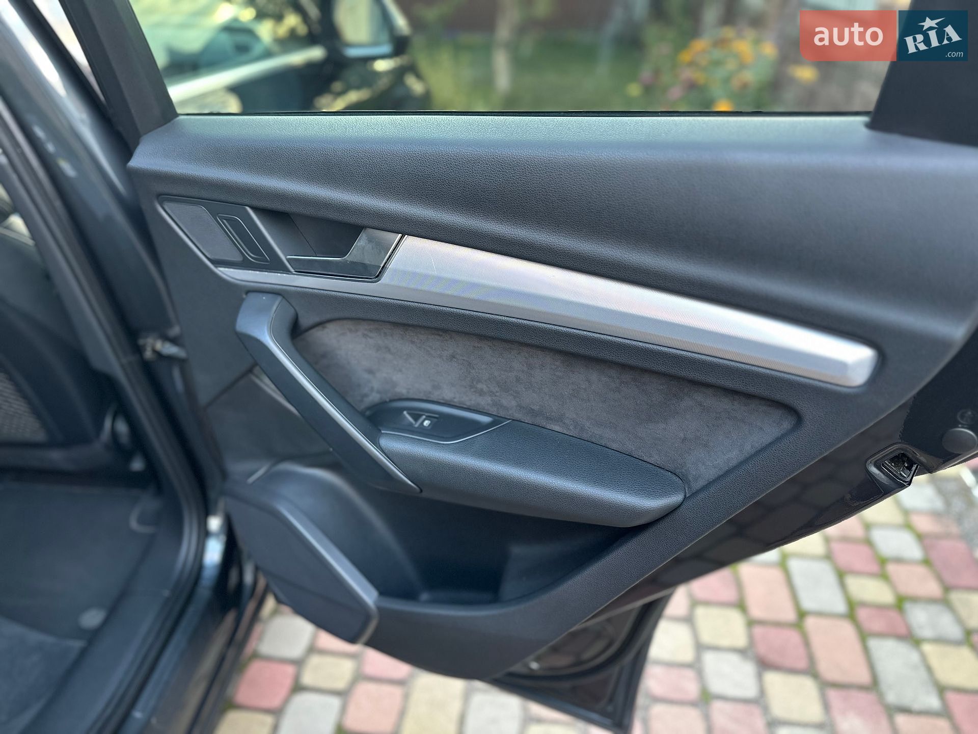 Audi Q5 2017 VIN WAUZZZFY4H2003446 фото оголошення 22 з 29
