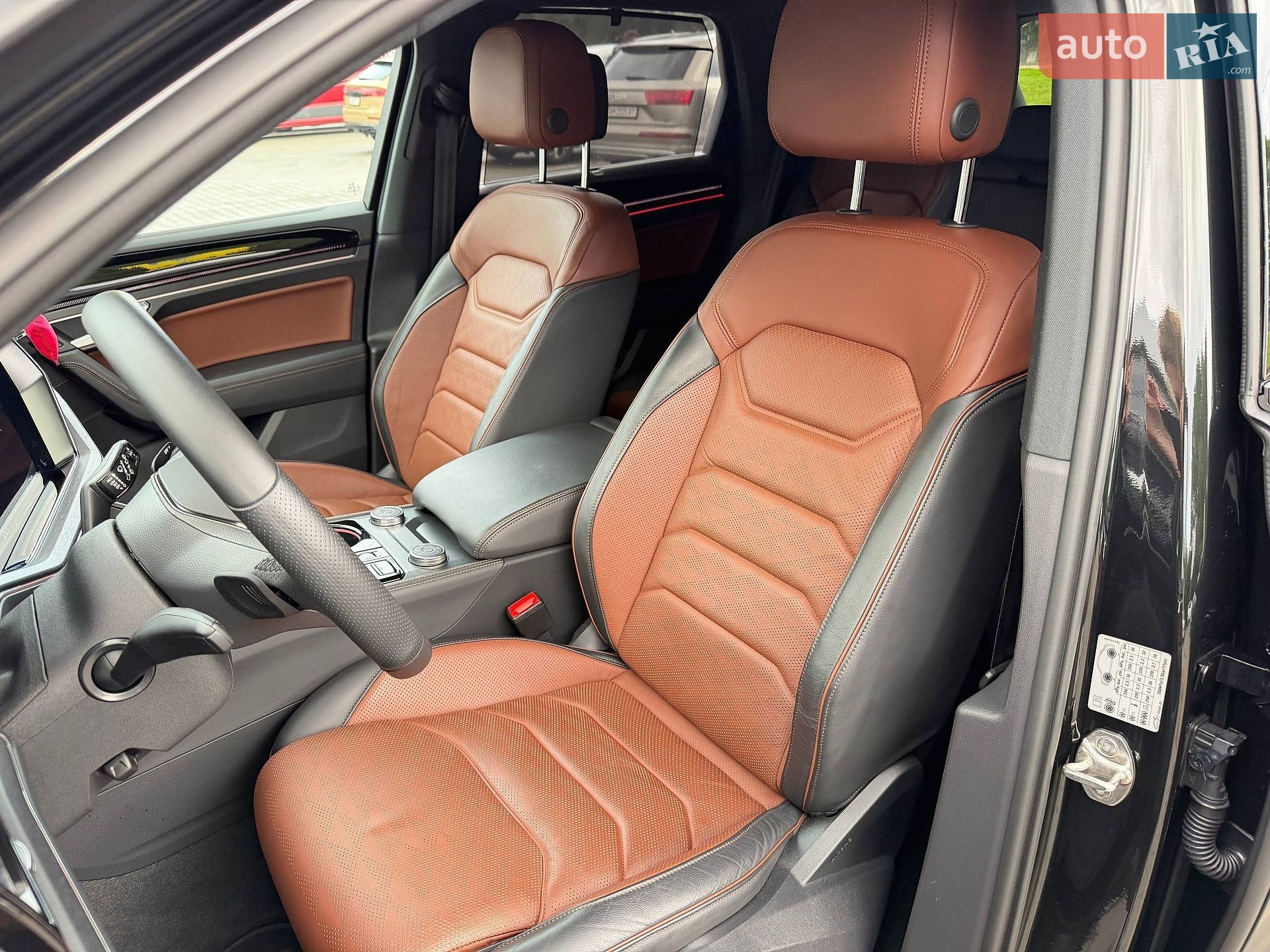 Volkswagen Touareg 2023 VIN WVGZZZCR5RD009905 фото оголошення 17 з 53