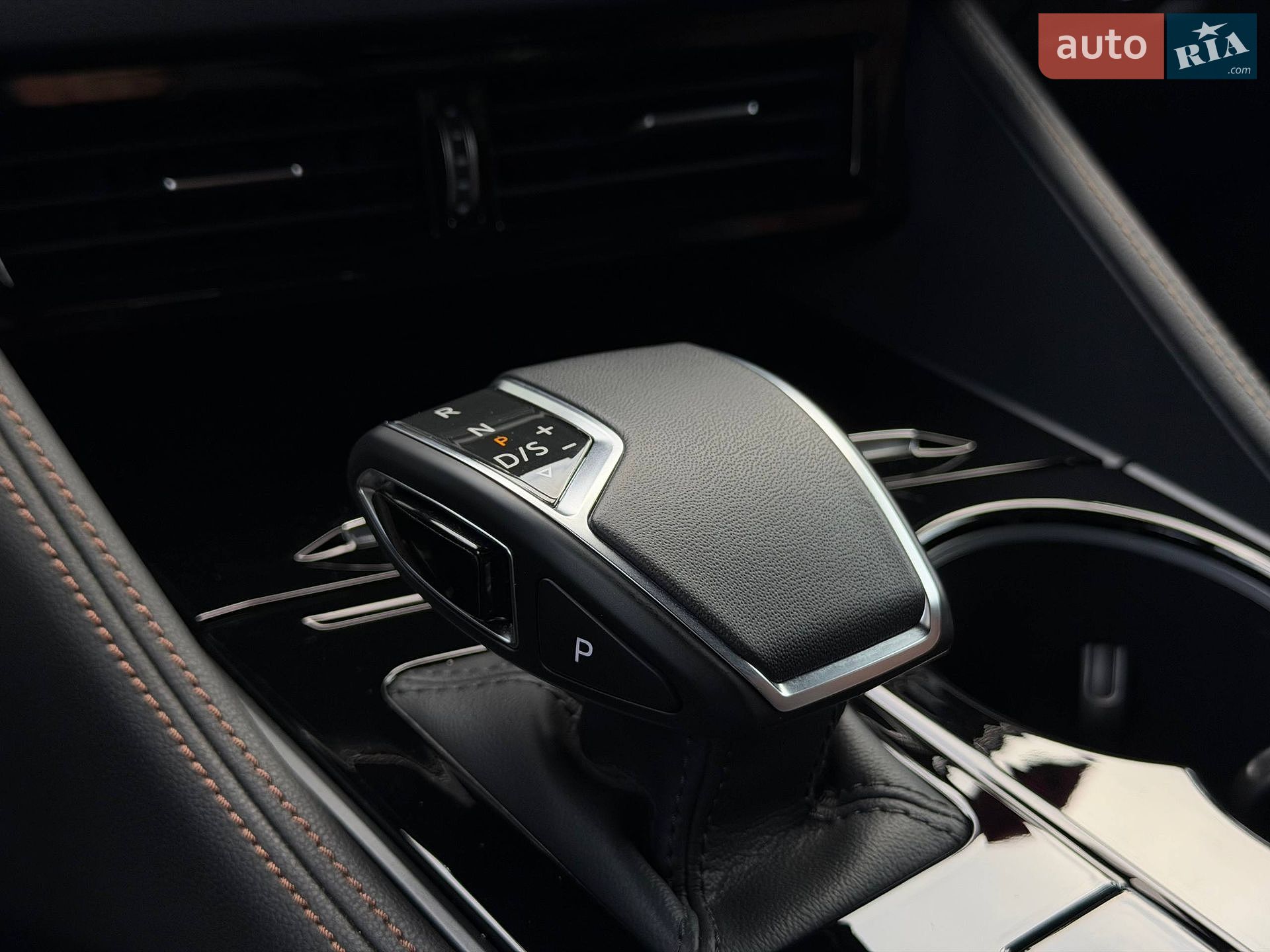 Volkswagen Touareg 2023 VIN WVGZZZCR5RD009905 фото оголошення 31 з 53