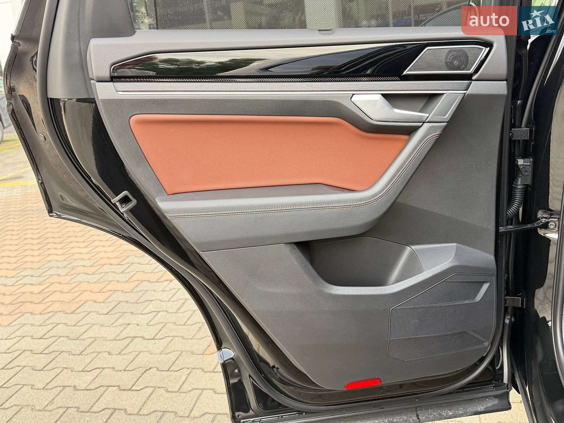 Volkswagen Touareg 2023 VIN WVGZZZCR5RD009905 фото оголошення 34 з 53
