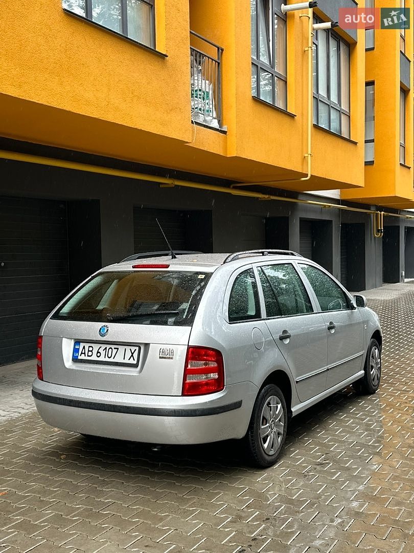 Skoda Fabia 2004 VIN TMBHC46YX43961109 фото оголошення 4 з 18
