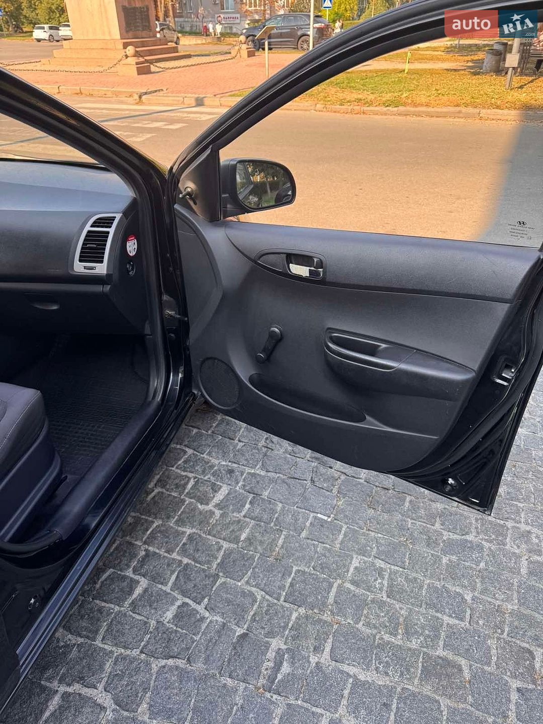 Hyundai i20 2009 VIN MALBA51BP9M078578 фото оголошення 24 з 36