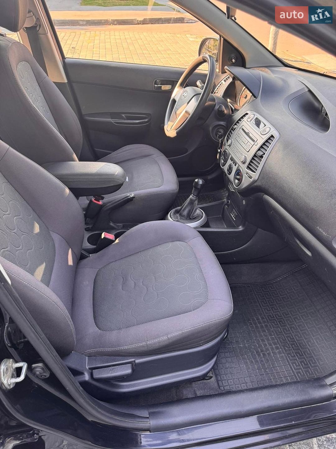 Hyundai i20 2009 VIN MALBA51BP9M078578 фото оголошення 30 з 36