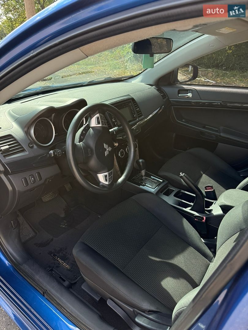 Mitsubishi Lancer 2016 VIN JA32U2FU0HU007343 фото оголошення 10 з 21