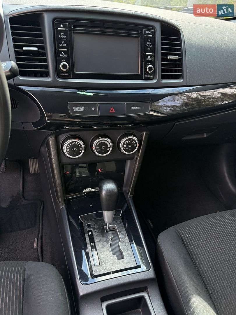 Mitsubishi Lancer 2016 VIN JA32U2FU0HU007343 фото оголошення 12 з 21