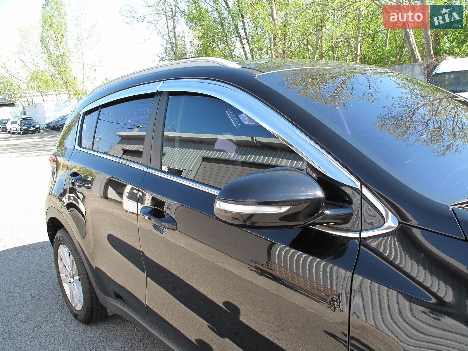 Kia Sportage 2015 VIN KNAPM813BGK019053 фото оголошення 6 з 77