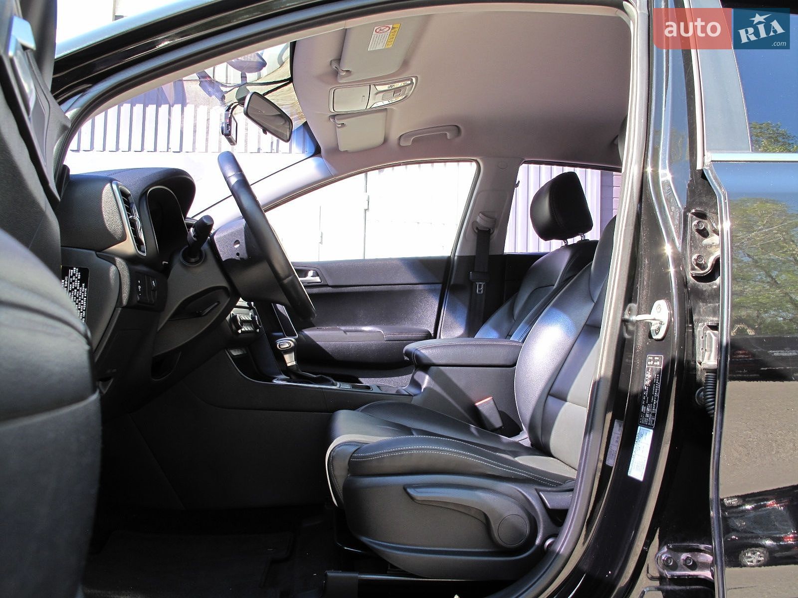 Kia Sportage 2015 VIN KNAPM813BGK019053 фото оголошення 29 з 77