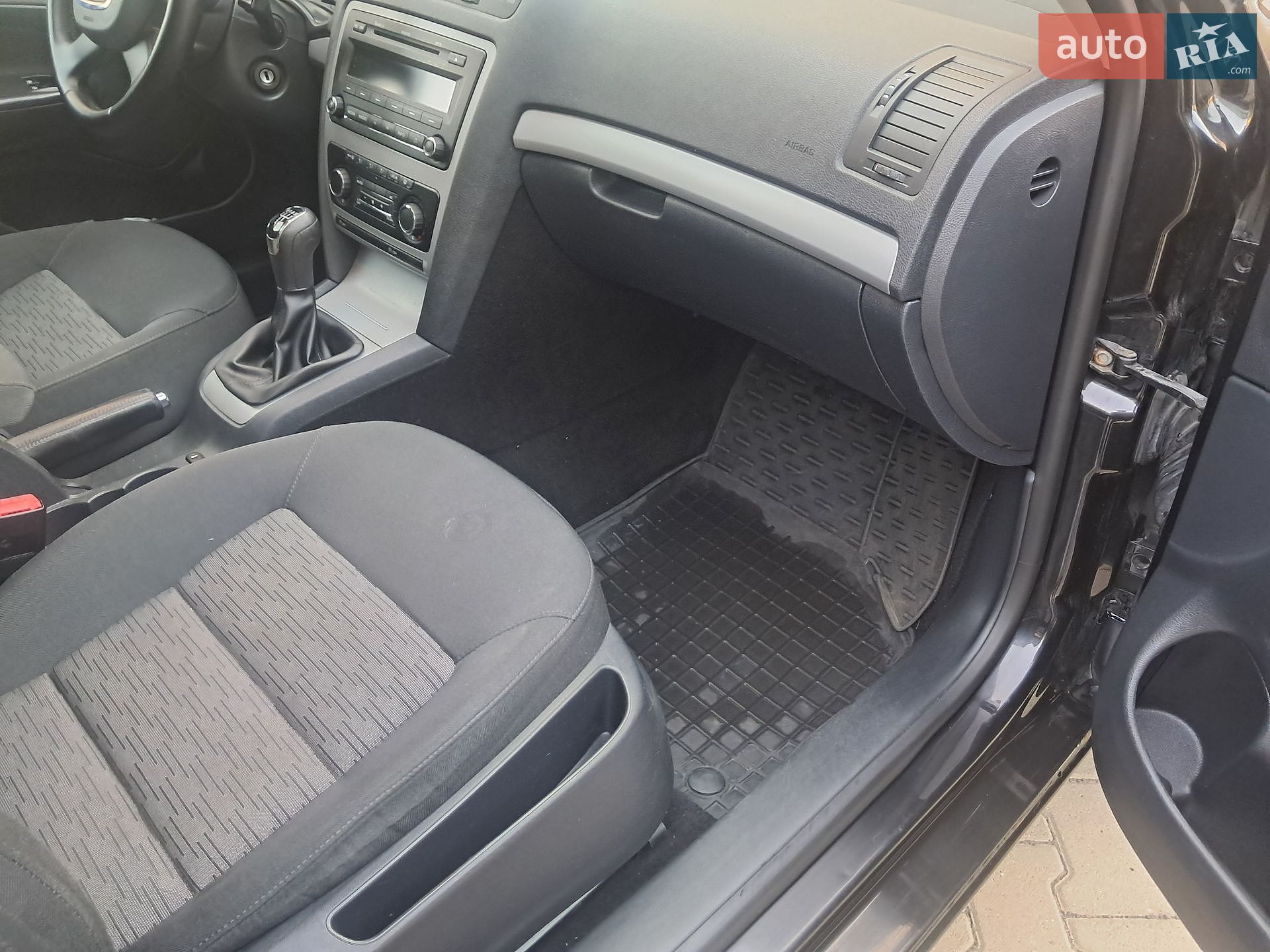 Skoda Octavia 2011 VIN TMBHT21Z2C2106090 фото оголошення 17 з 20