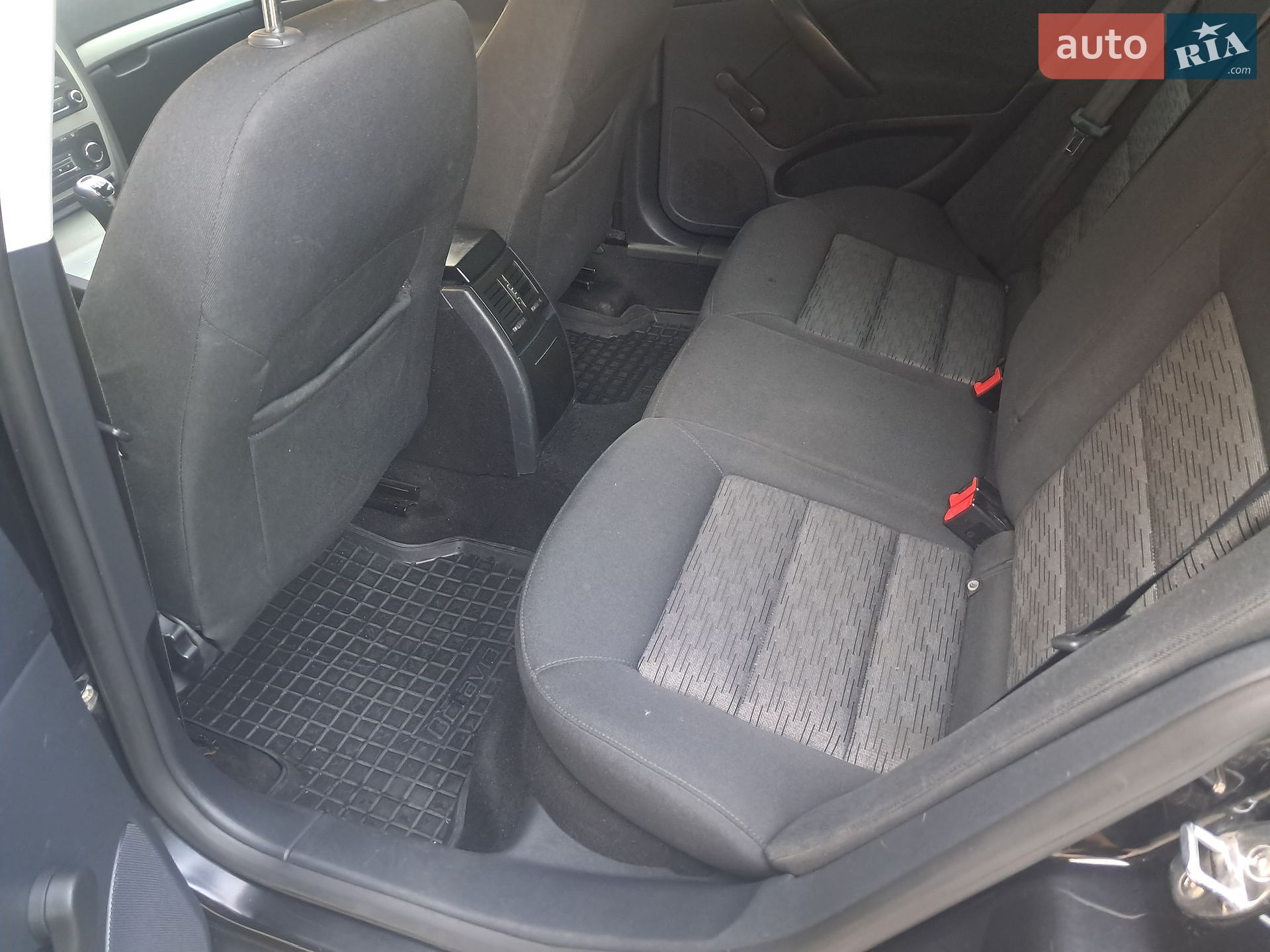 Skoda Octavia 2011 VIN TMBHT21Z2C2106090 фото оголошення 15 з 20