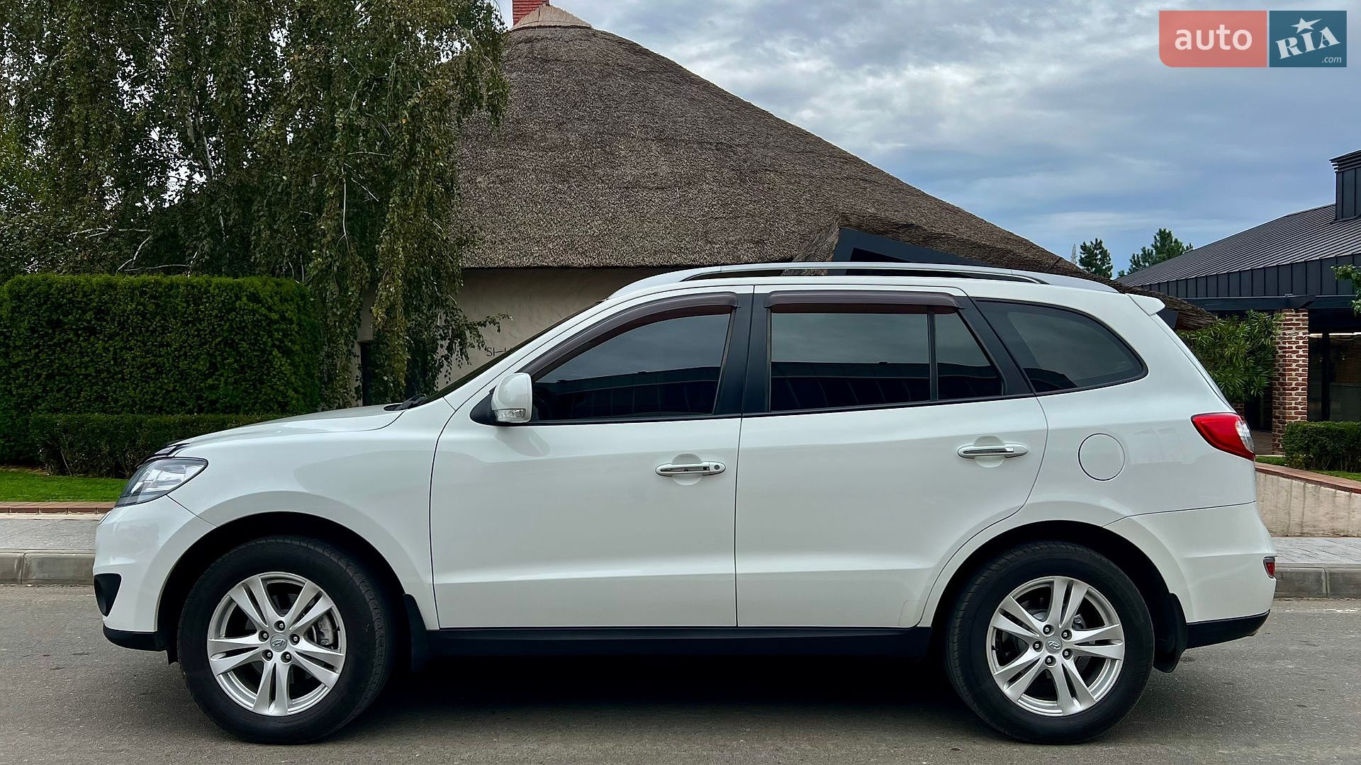 Hyundai Santa FE 2011 VIN KMHSH81XDBU774991 фото оголошення 11 з 68