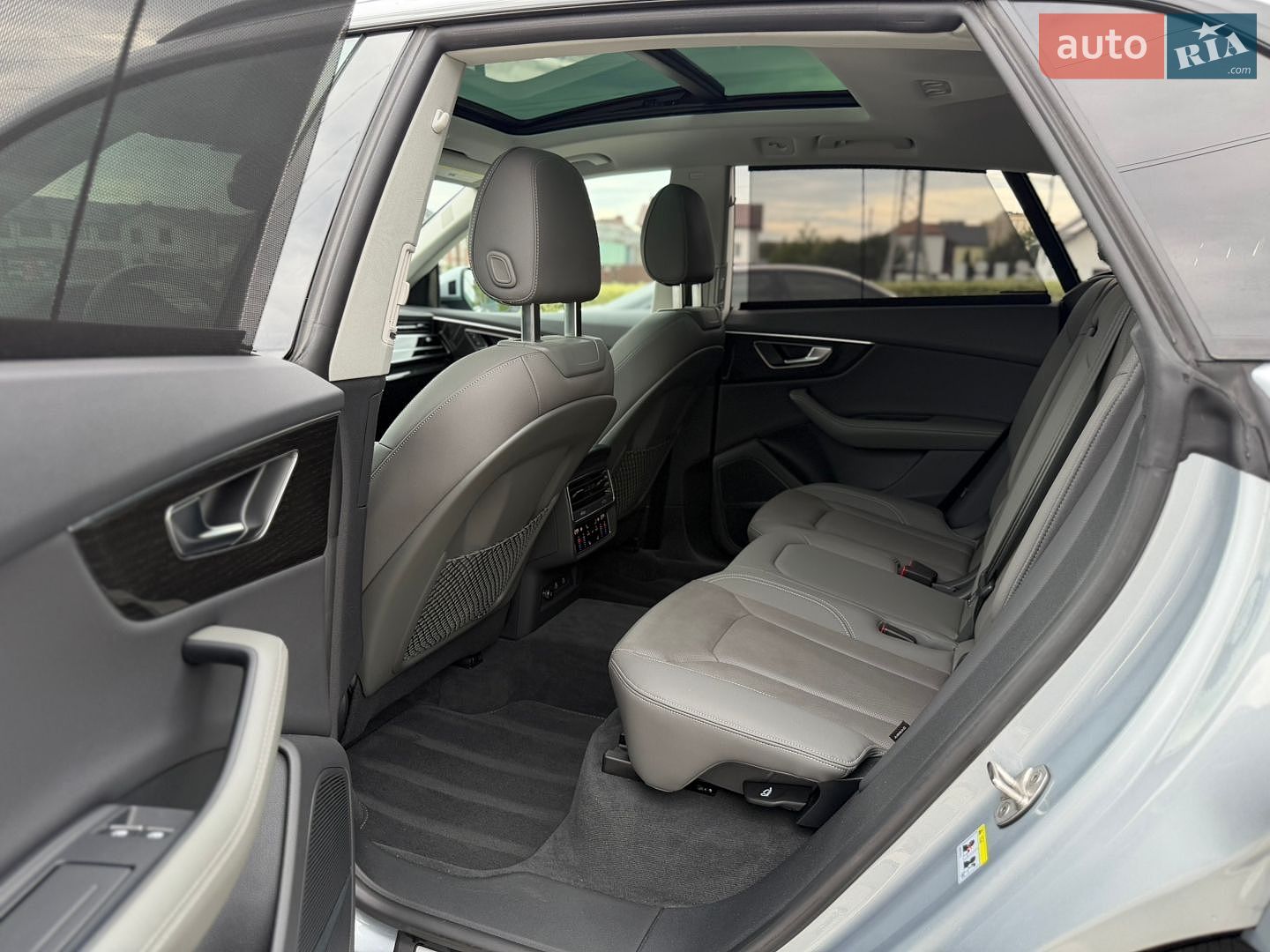 Audi Q8 2024 VIN WA1EVBF15RD006315 фото оголошення 31 з 59