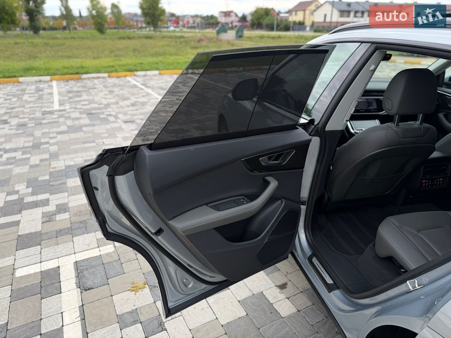 Audi Q8 2024 VIN WA1EVBF15RD006315 фото оголошення 32 з 59