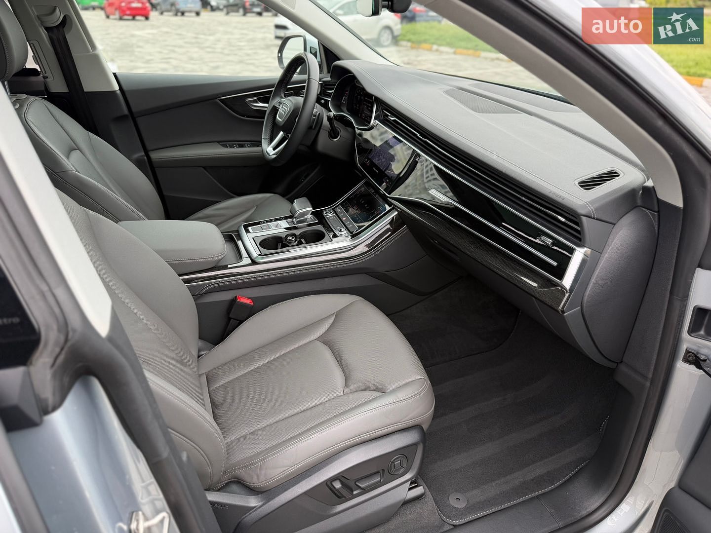 Audi Q8 2024 VIN WA1EVBF15RD006315 фото оголошення 43 з 59
