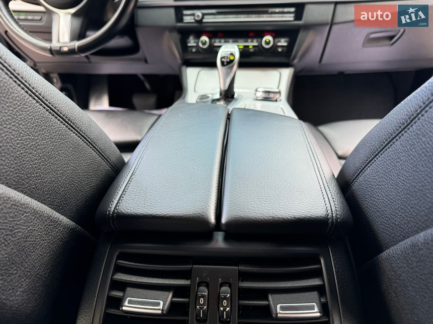 BMW 5 Series 2013 VIN WBA5D31080D059619 фото оголошення 72 з 123