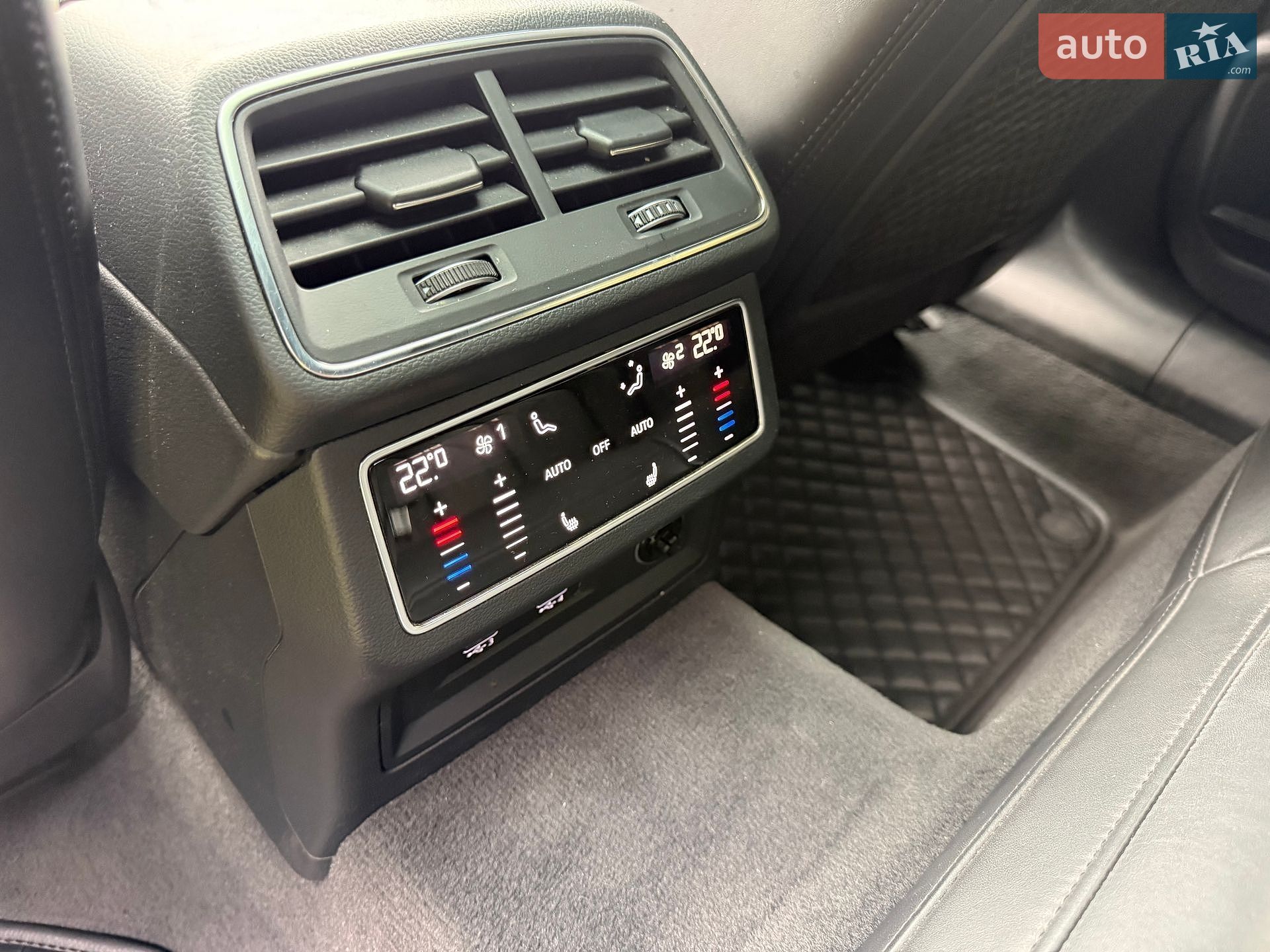 Audi A7 Sportback 2018 VIN WAUZZZF2XKN027798 фото оголошення 49 з 61