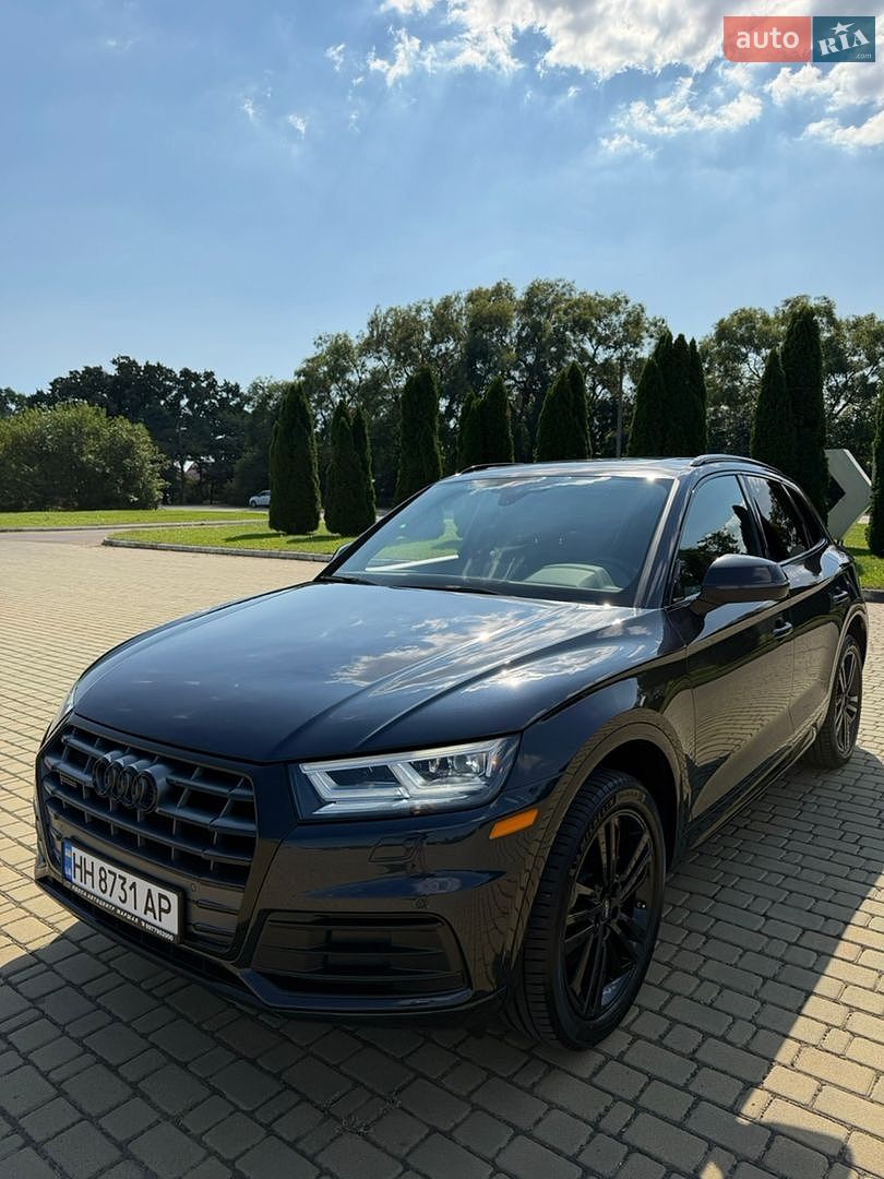 AUDI Q5 2019 VIN WA1BNAFY5L2018624 фото оголошення 2 з 22
