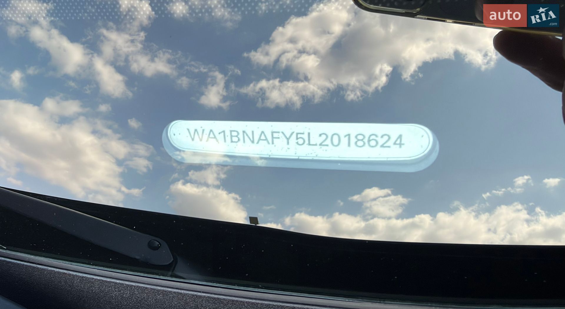 AUDI Q5 2019 VIN WA1BNAFY5L2018624 фото оголошення 8 з 22