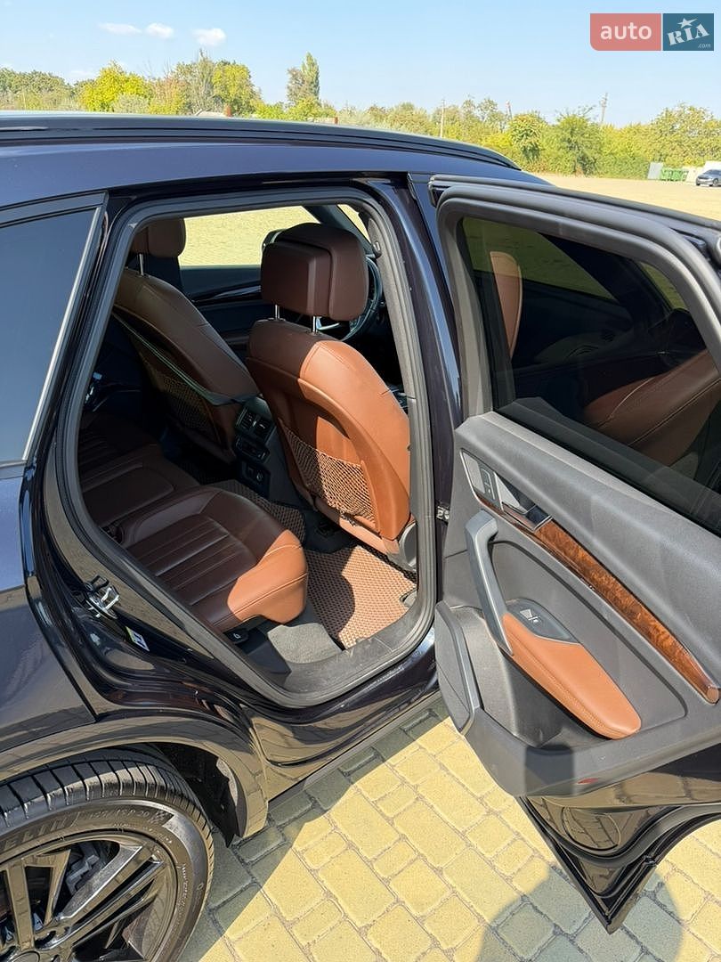 AUDI Q5 2019 VIN WA1BNAFY5L2018624 фото оголошення 13 з 22