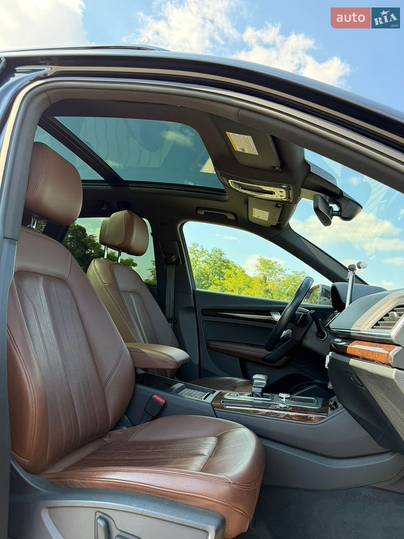 AUDI Q5 2019 VIN WA1BNAFY5L2018624 фото оголошення 16 з 22