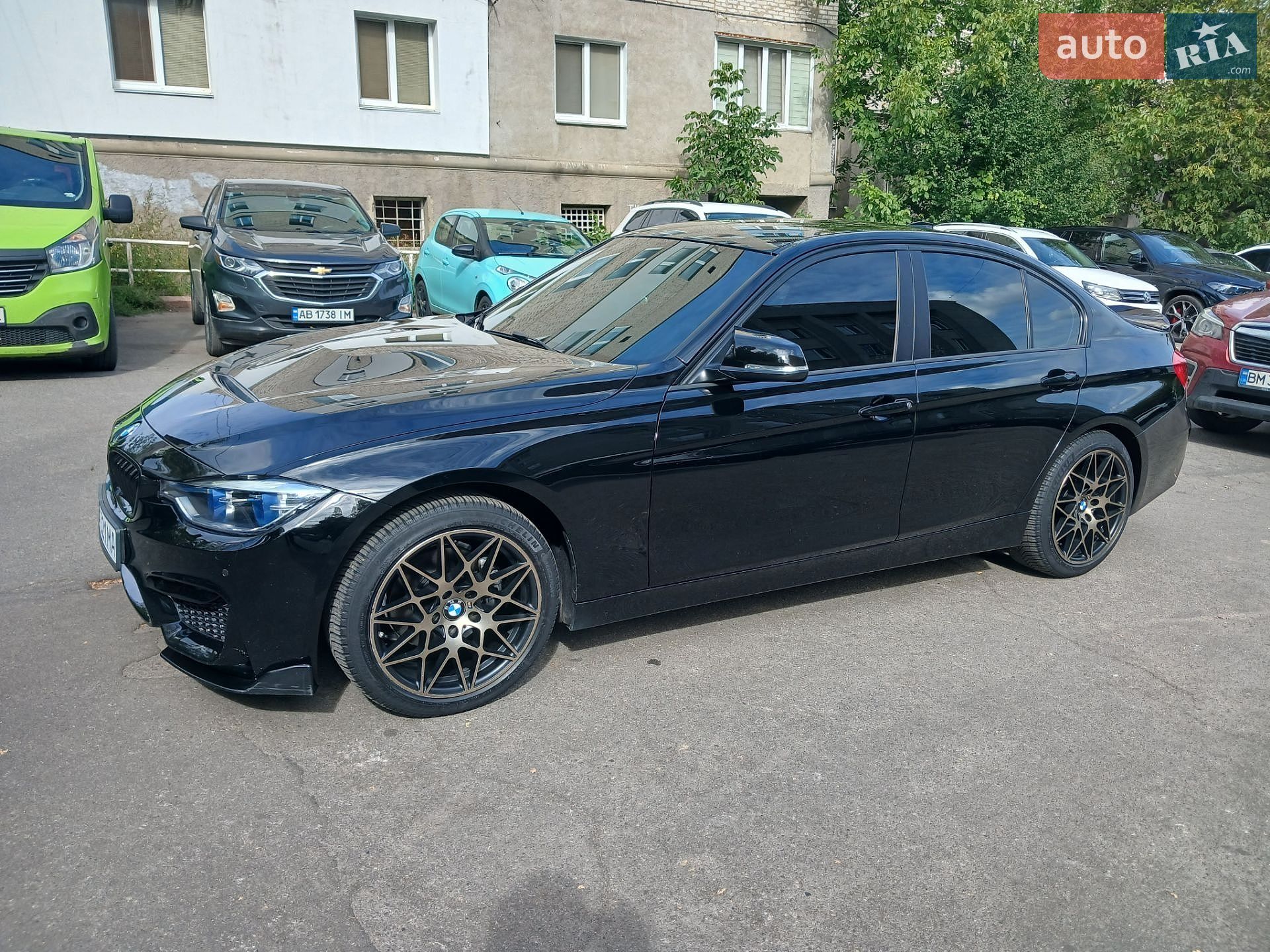 BMW 3 Series 2017 VIN WBA8E1G31HNU17195 фото оголошення 3 з 8