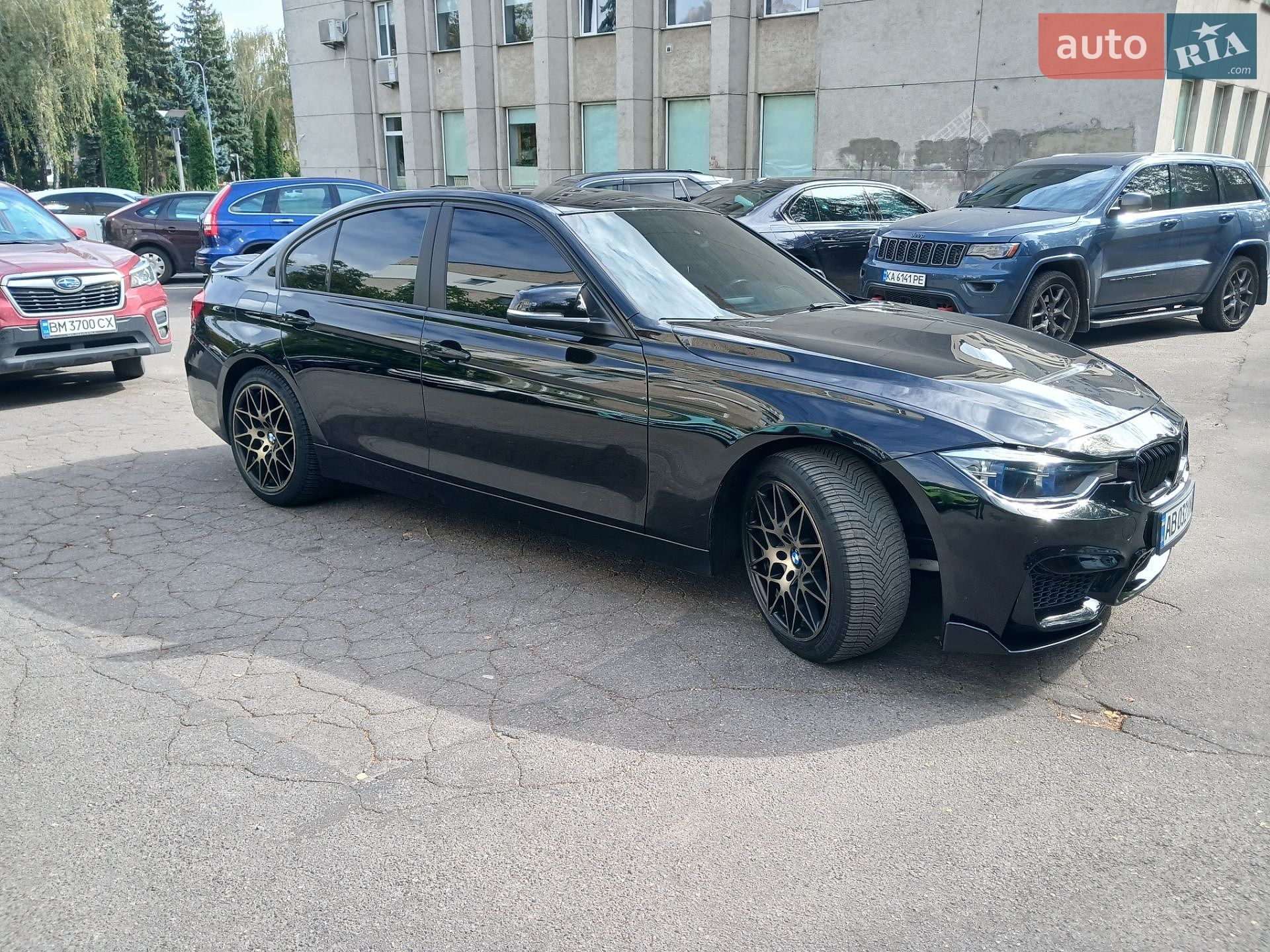 BMW 3 Series 2017 VIN WBA8E1G31HNU17195 фото оголошення 2 з 8