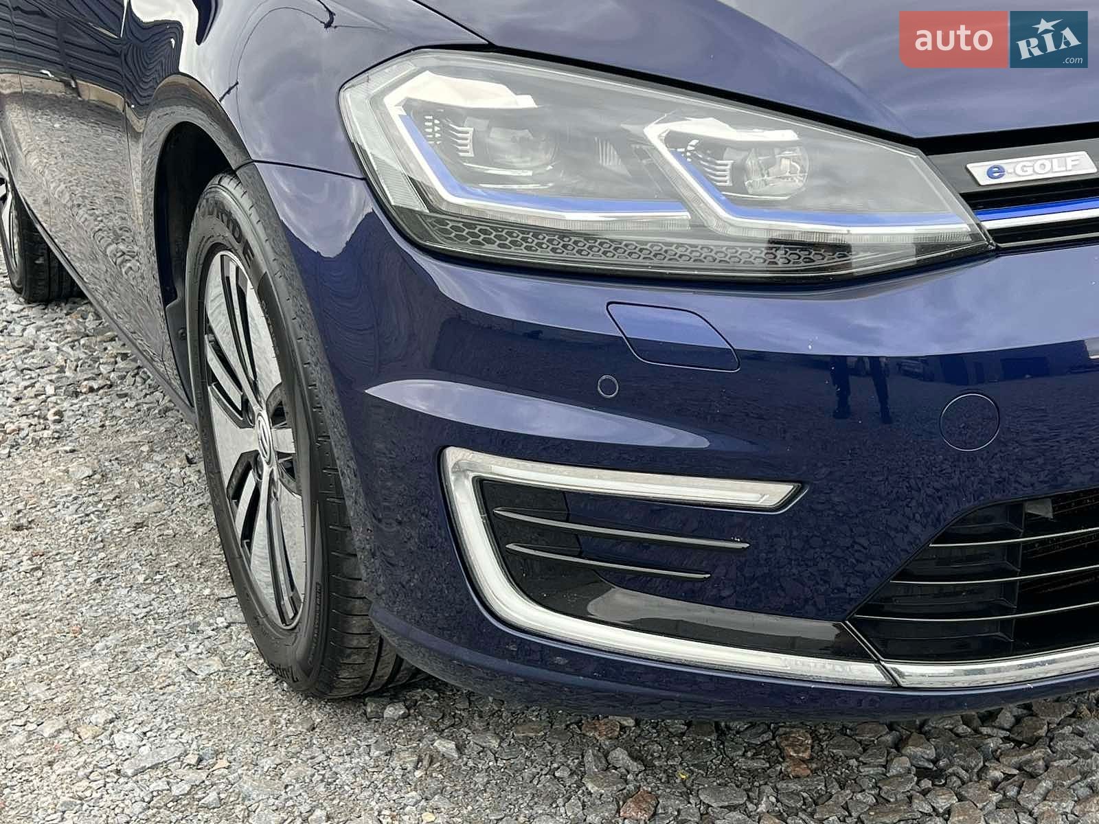 Volkswagen e-Golf 2018 VIN WVWZZZAUZJW902632 фото оголошення 14 з 47