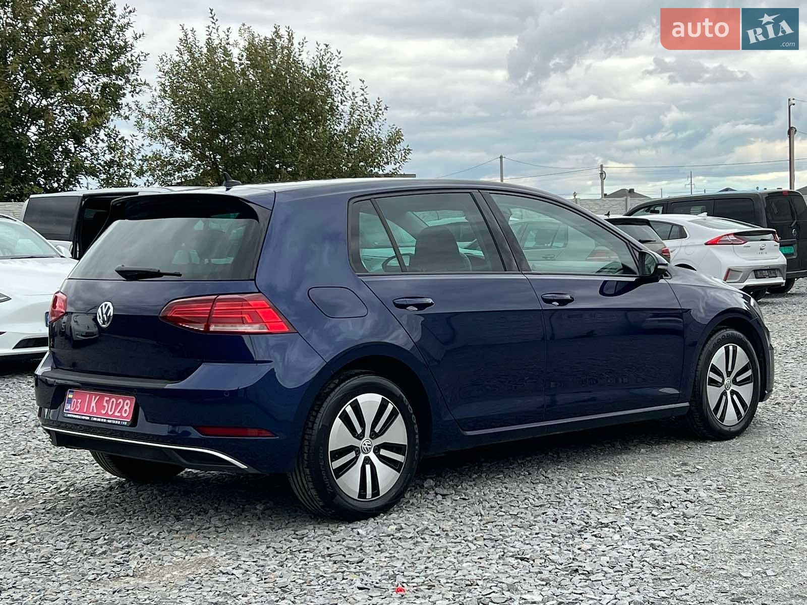 Volkswagen e-Golf 2018 VIN WVWZZZAUZJW902632 фото оголошення 5 з 47