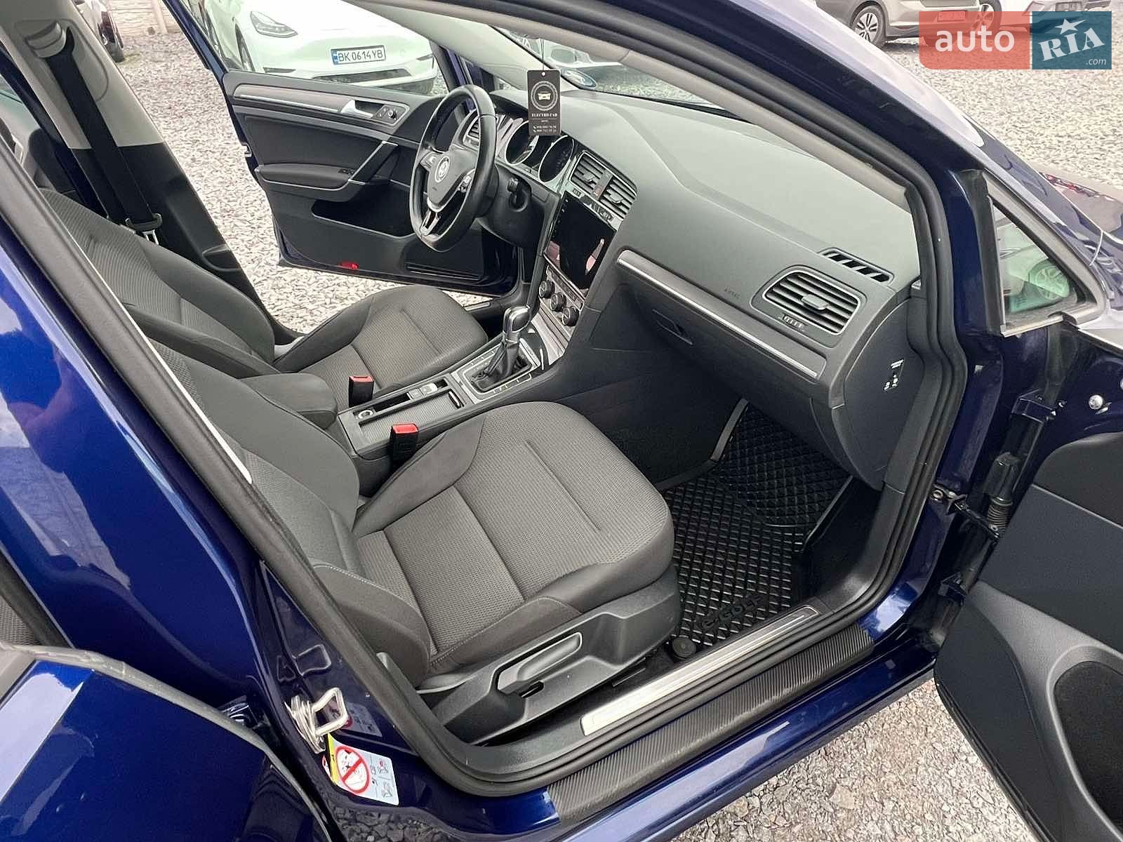 Volkswagen e-Golf 2018 VIN WVWZZZAUZJW902632 фото оголошення 19 з 47