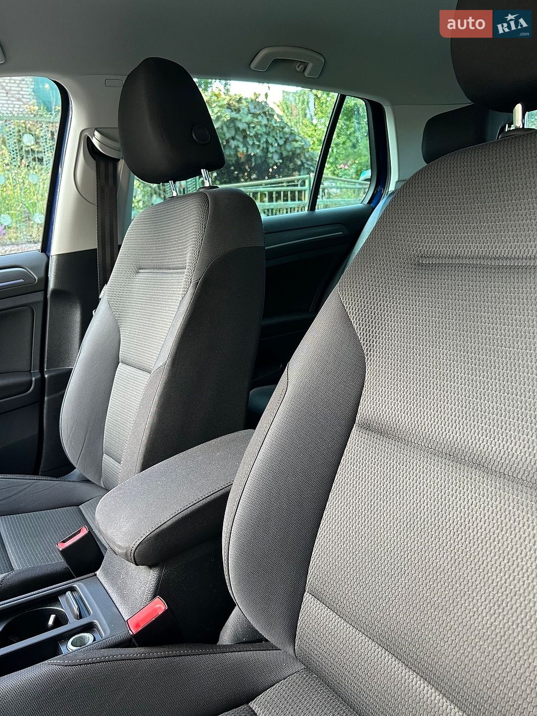 Volkswagen e-Golf 2018 VIN WVWZZZAUZJW902632 фото оголошення 24 з 47