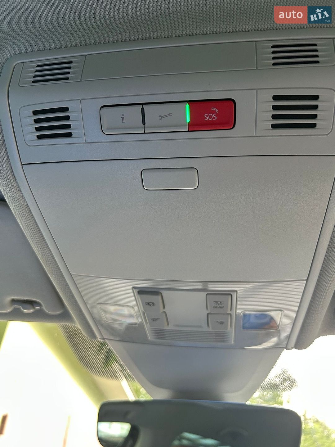 Volkswagen e-Golf 2018 VIN WVWZZZAUZJW902632 фото оголошення 26 з 47