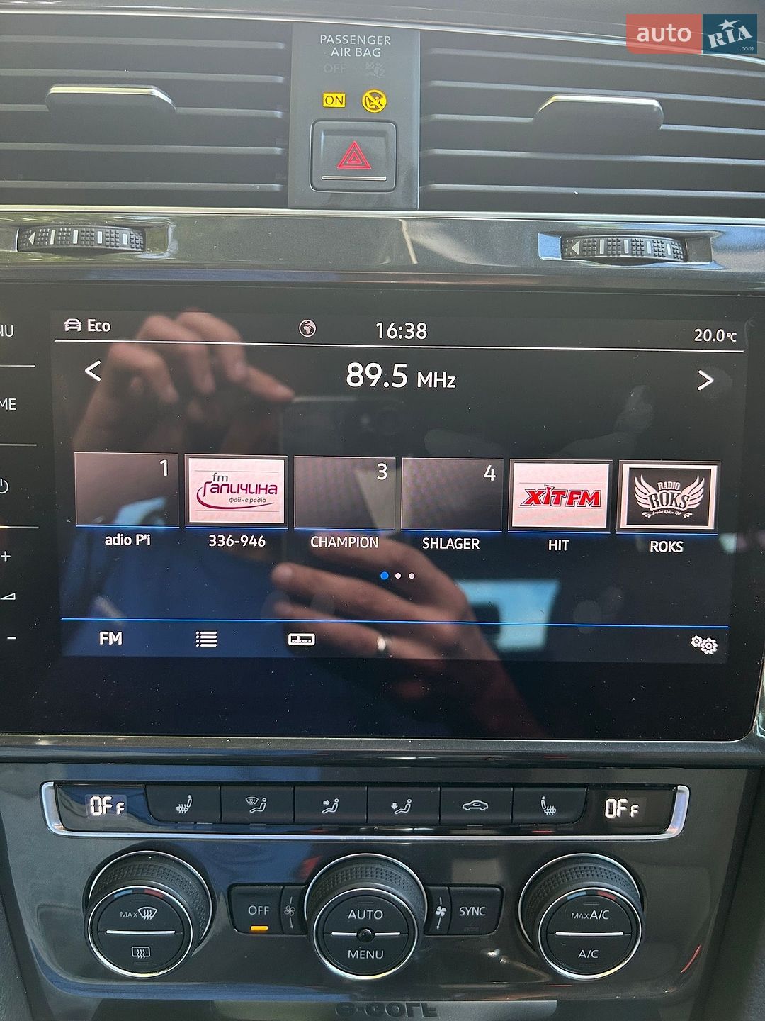 Volkswagen e-Golf 2018 VIN WVWZZZAUZJW902632 фото оголошення 41 з 47