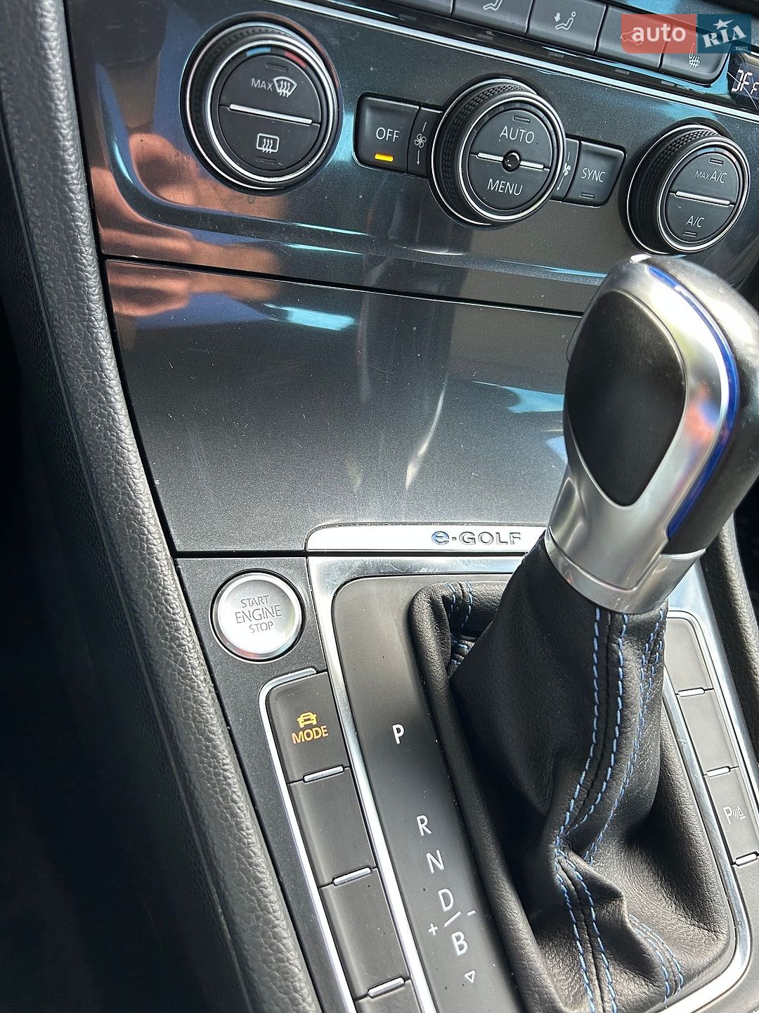 Volkswagen e-Golf 2018 VIN WVWZZZAUZJW902632 фото оголошення 35 з 47