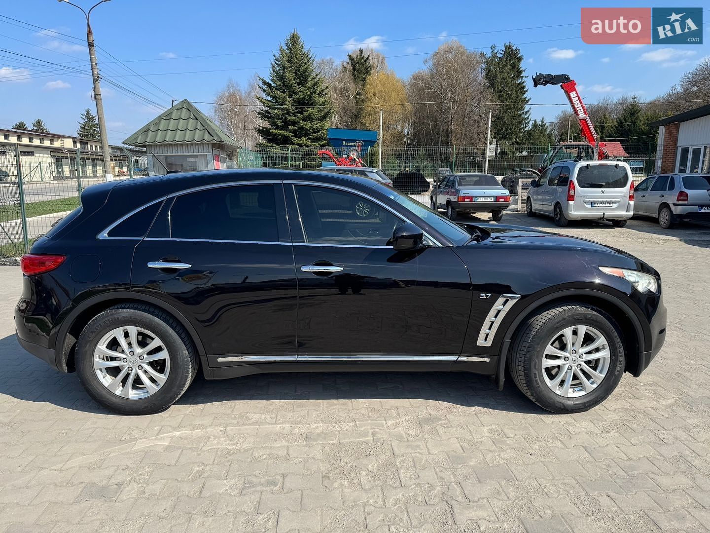 Infiniti QX70 2013 VIN JN8CS1MW8EM411873 фото оголошення 22 з 36