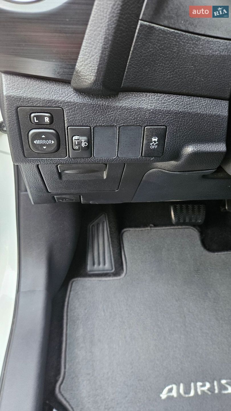 Toyota Auris 2013 VIN SB1ZE3JEX0E033163 фото оголошення 10 з 22