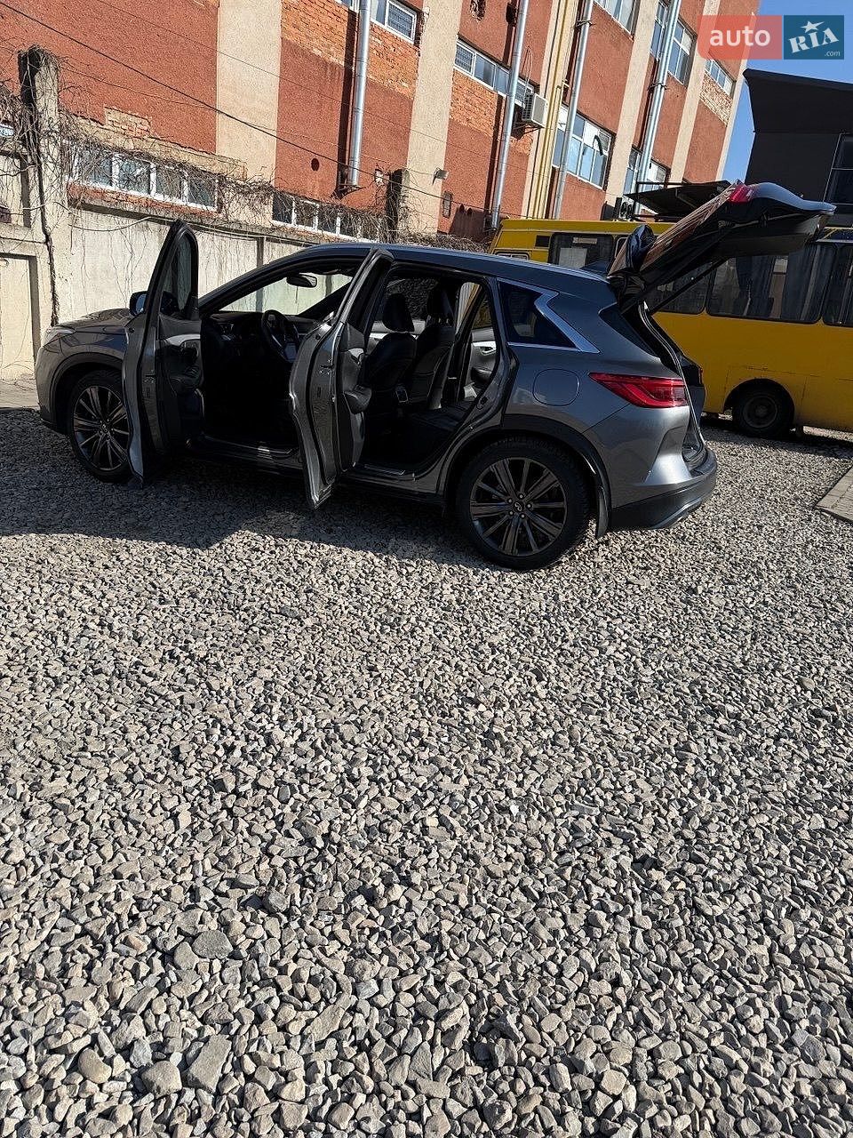 Infiniti QX50 2019 VIN 3PCAJ5M19LF107815 фото оголошення 2 з 27