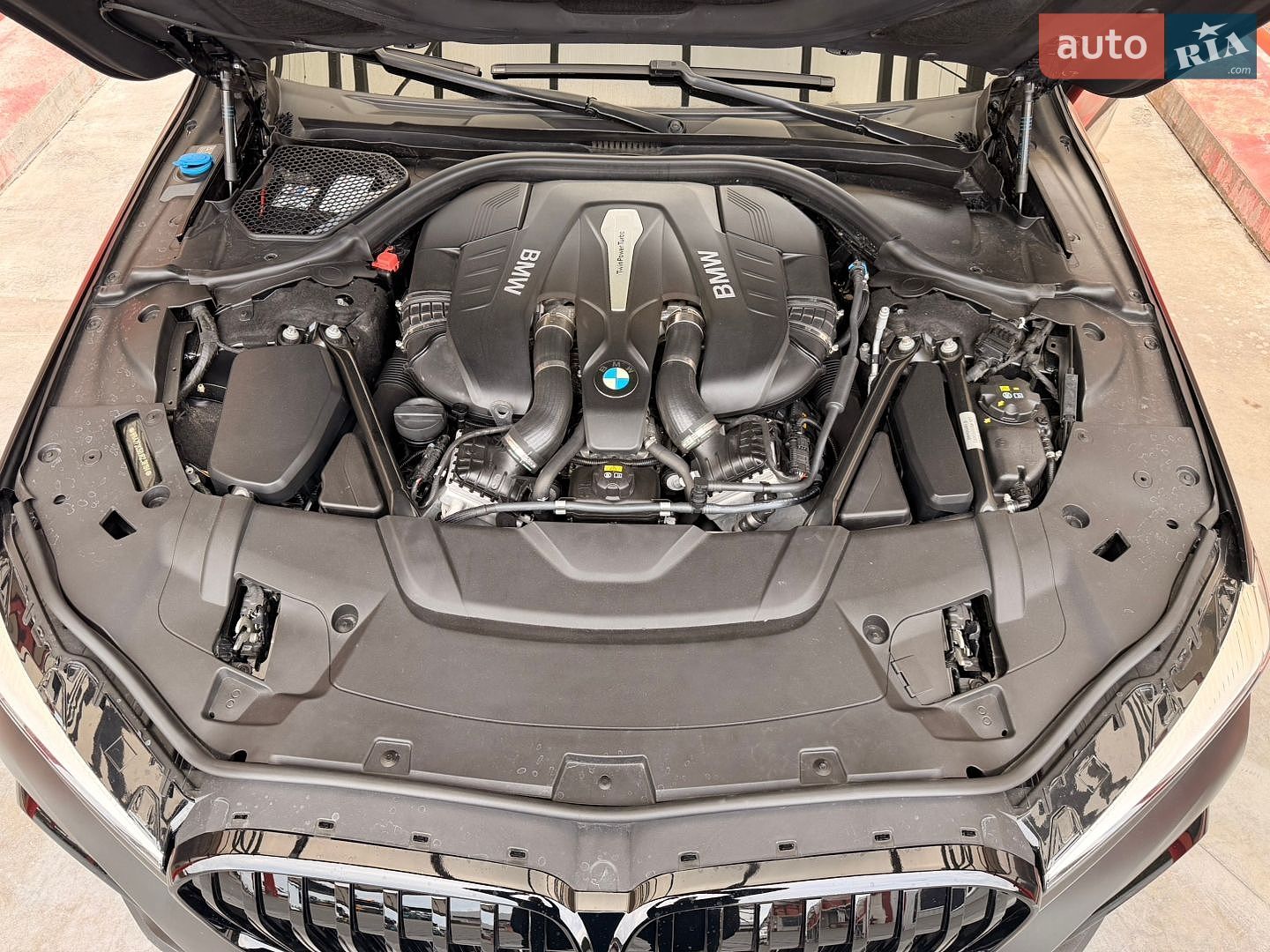 BMW 7 Series 2017 VIN WBA7F2C56JB238194 фото оголошення 42 з 44